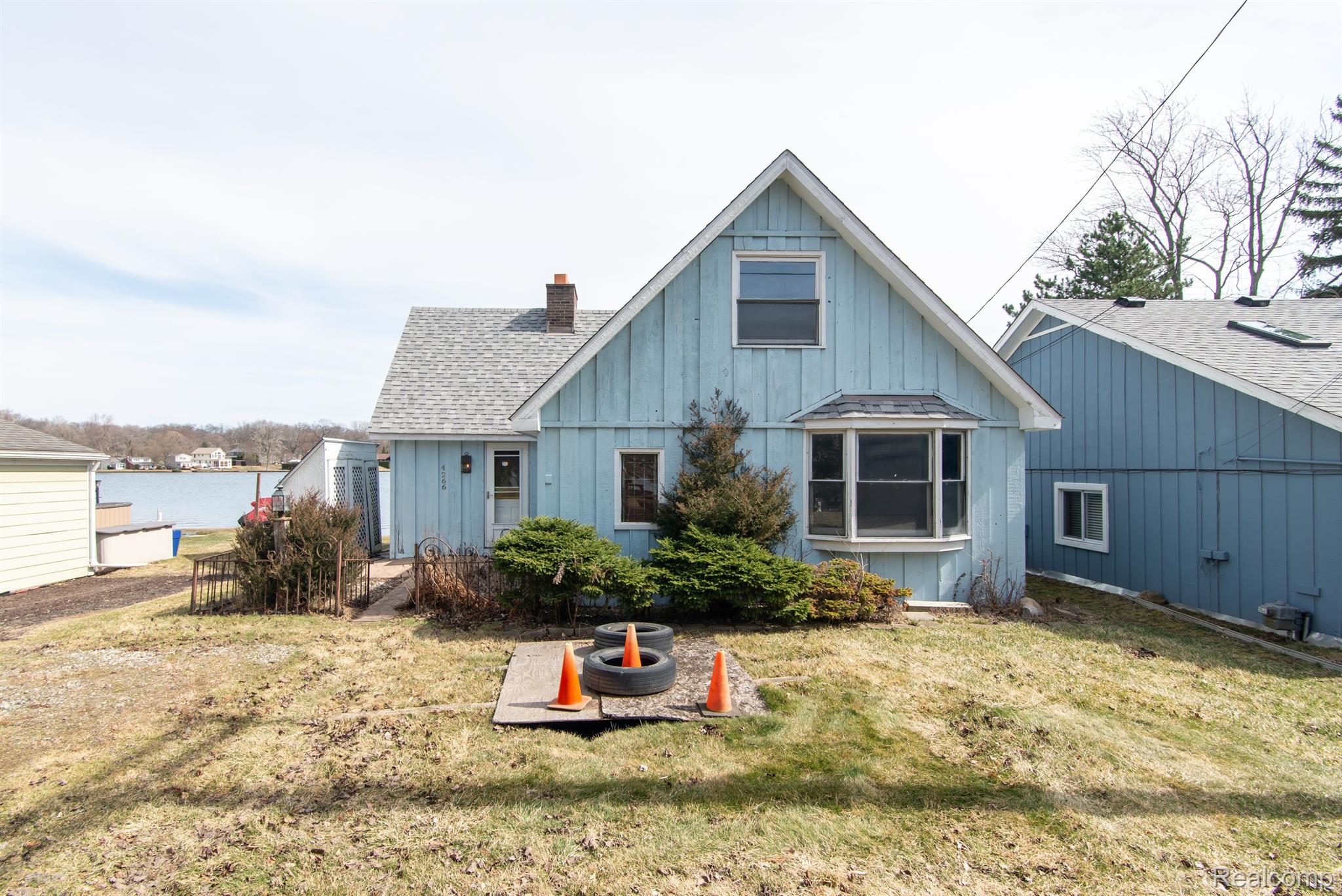 4266 Flynn