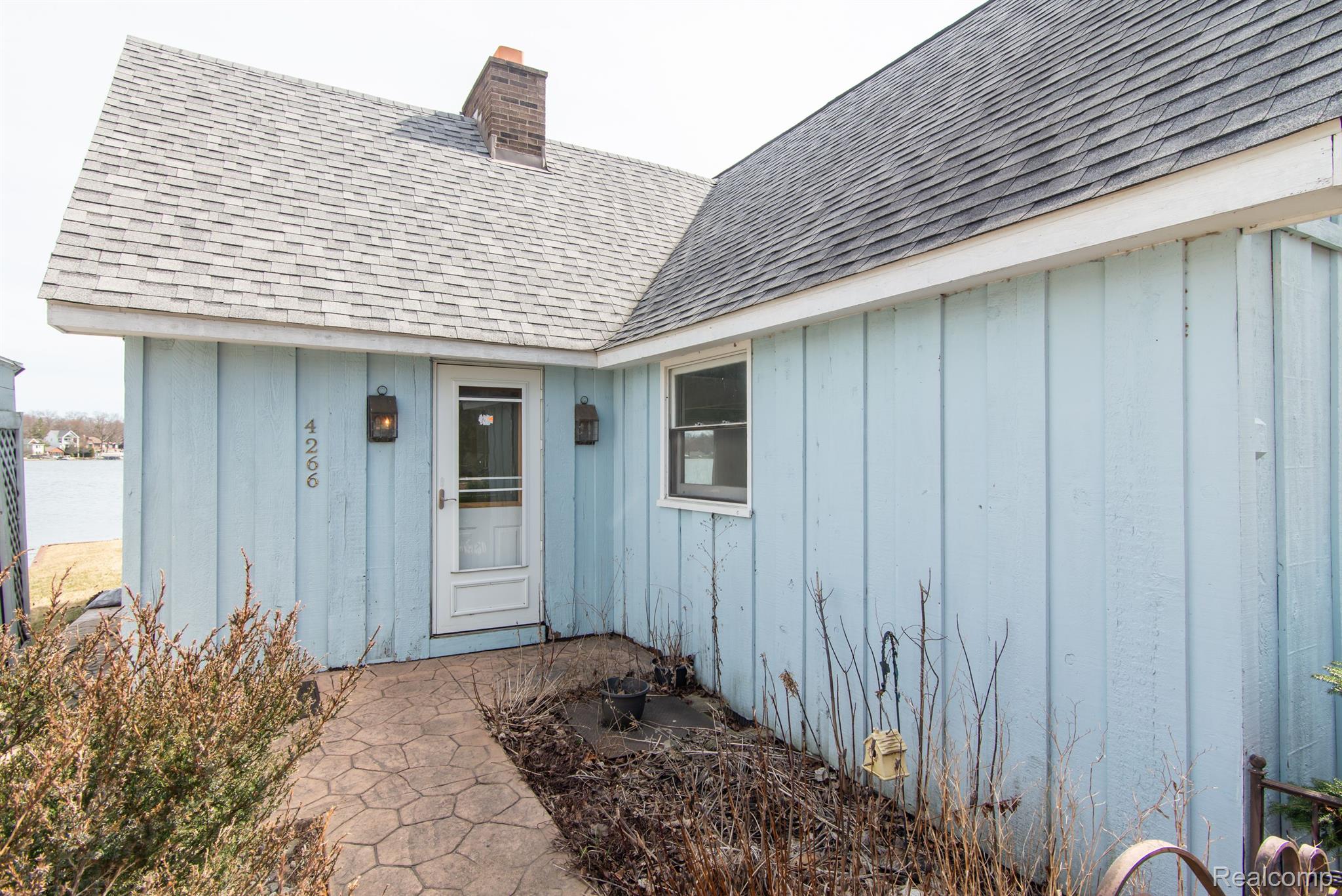 4266 Flynn