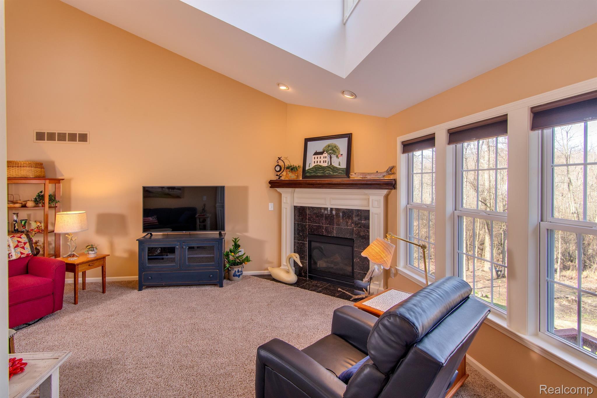1754 GENOA CIR