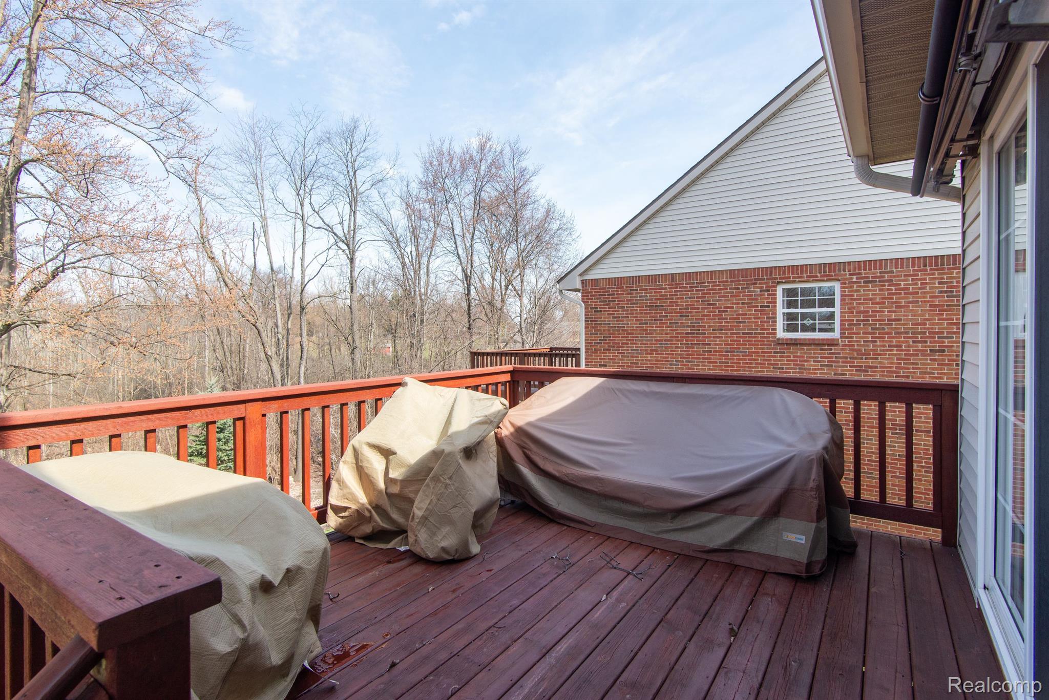 1754 GENOA CIR