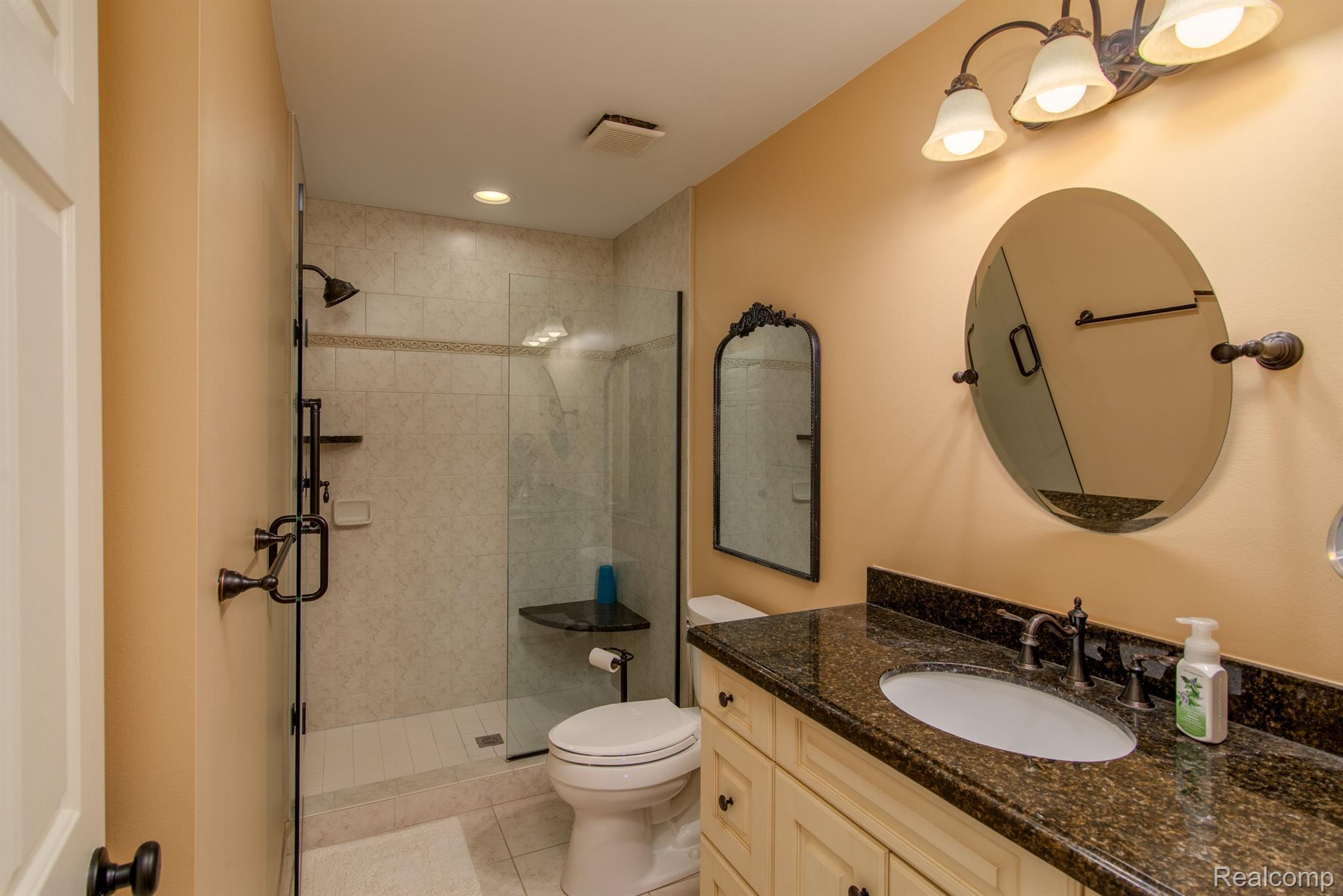 1754 GENOA CIR