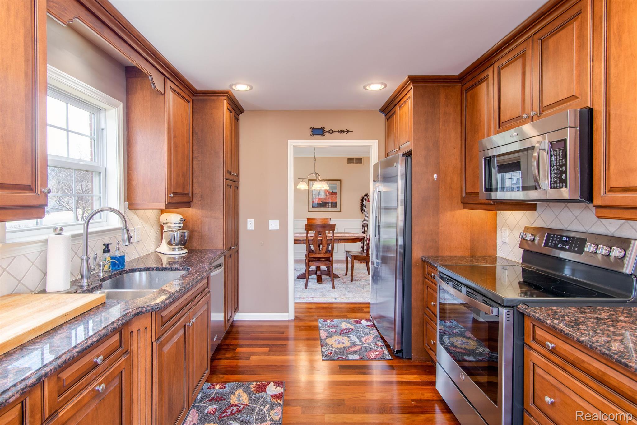 1754 GENOA CIR