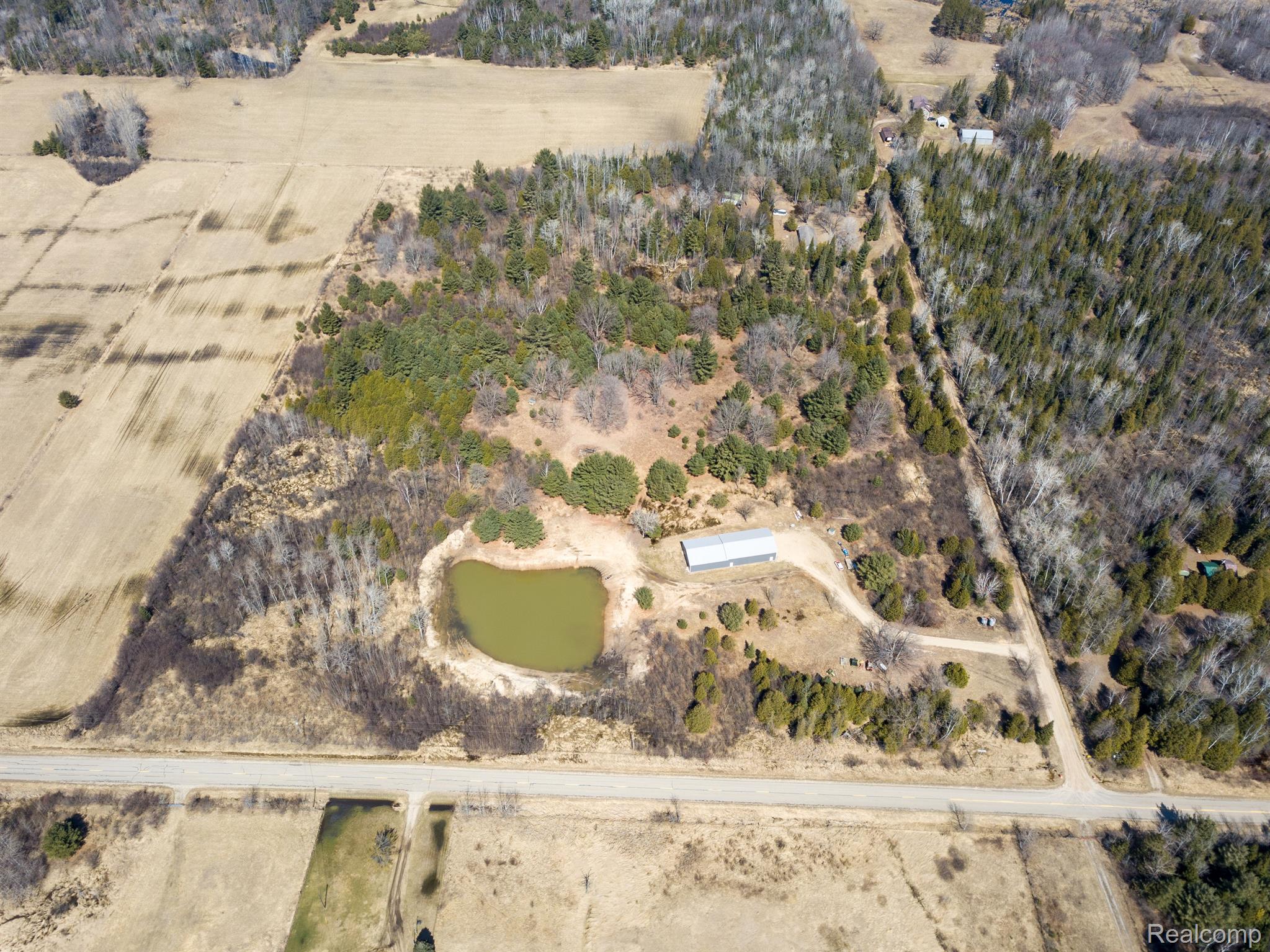2055 DARYLNN LAKE RD