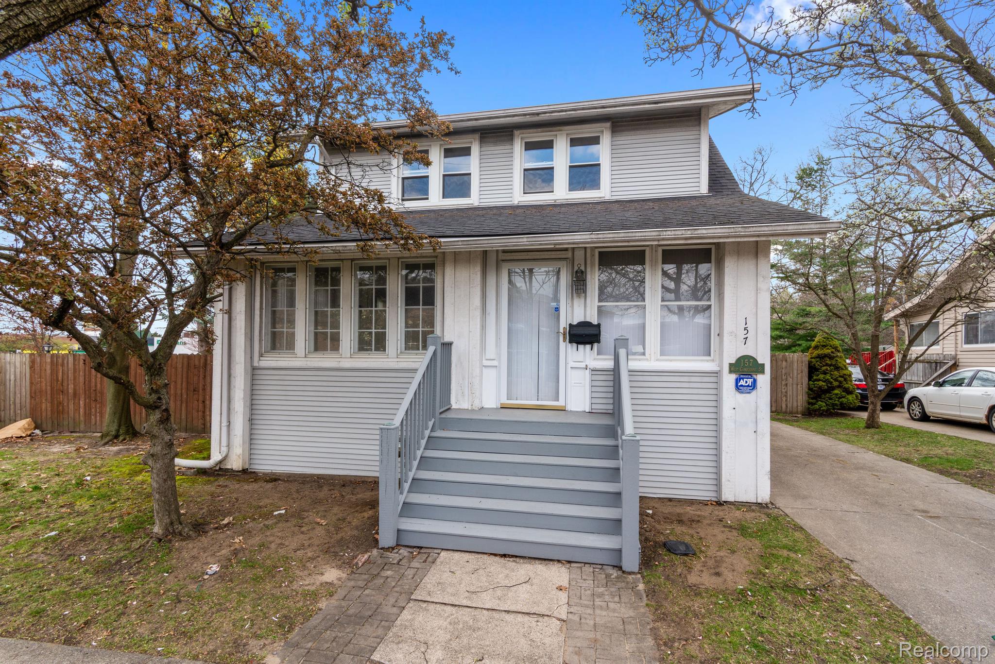 157 W CAMBOURNE ST