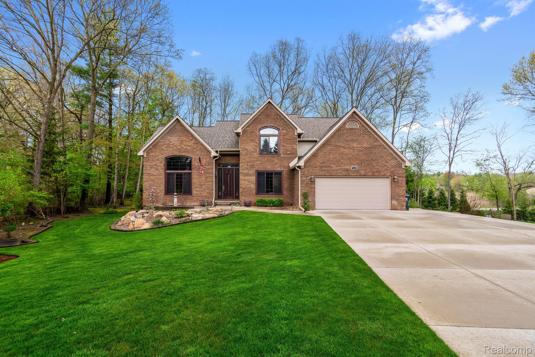 169 WATERVIEW DR