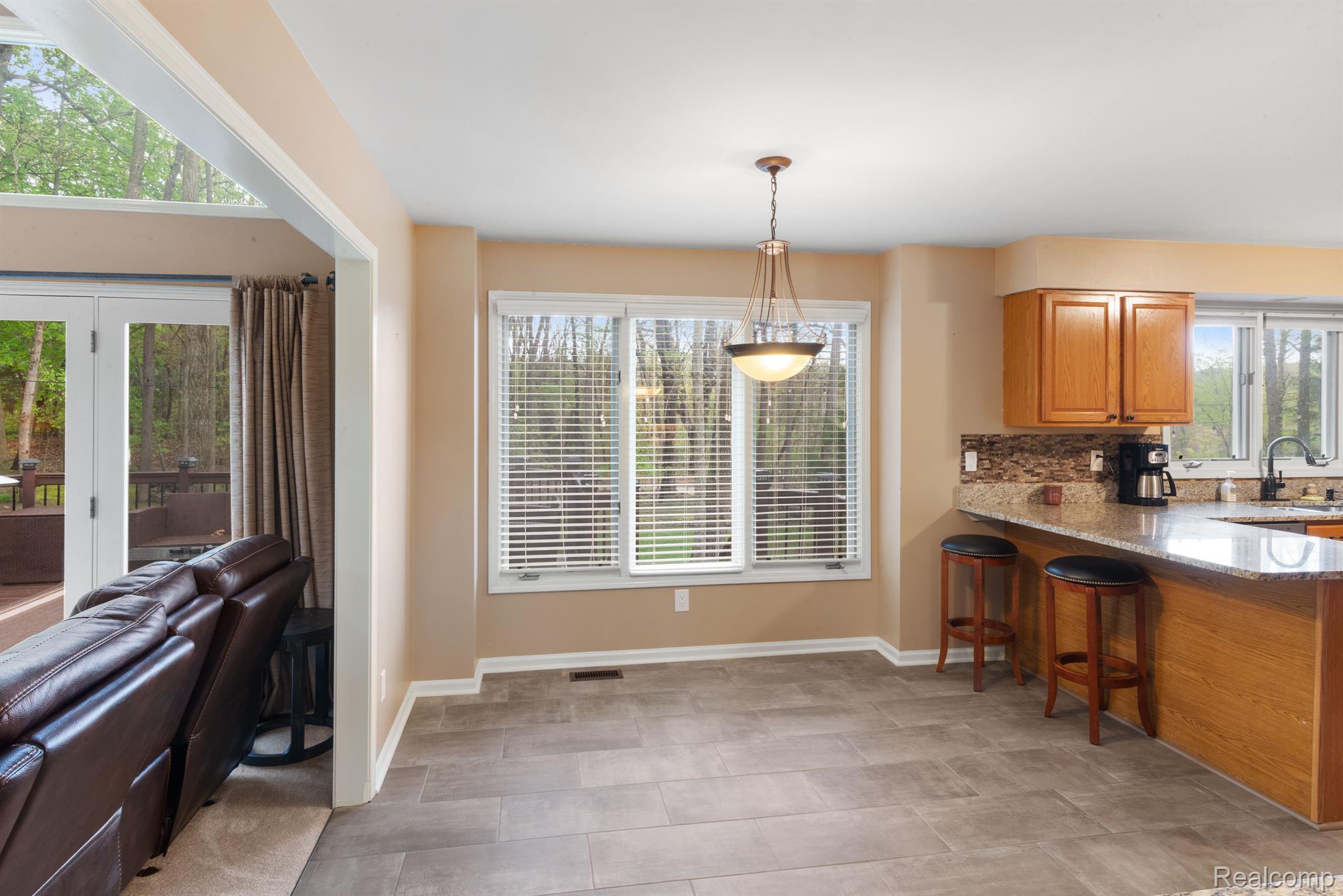 169 WATERVIEW DR
