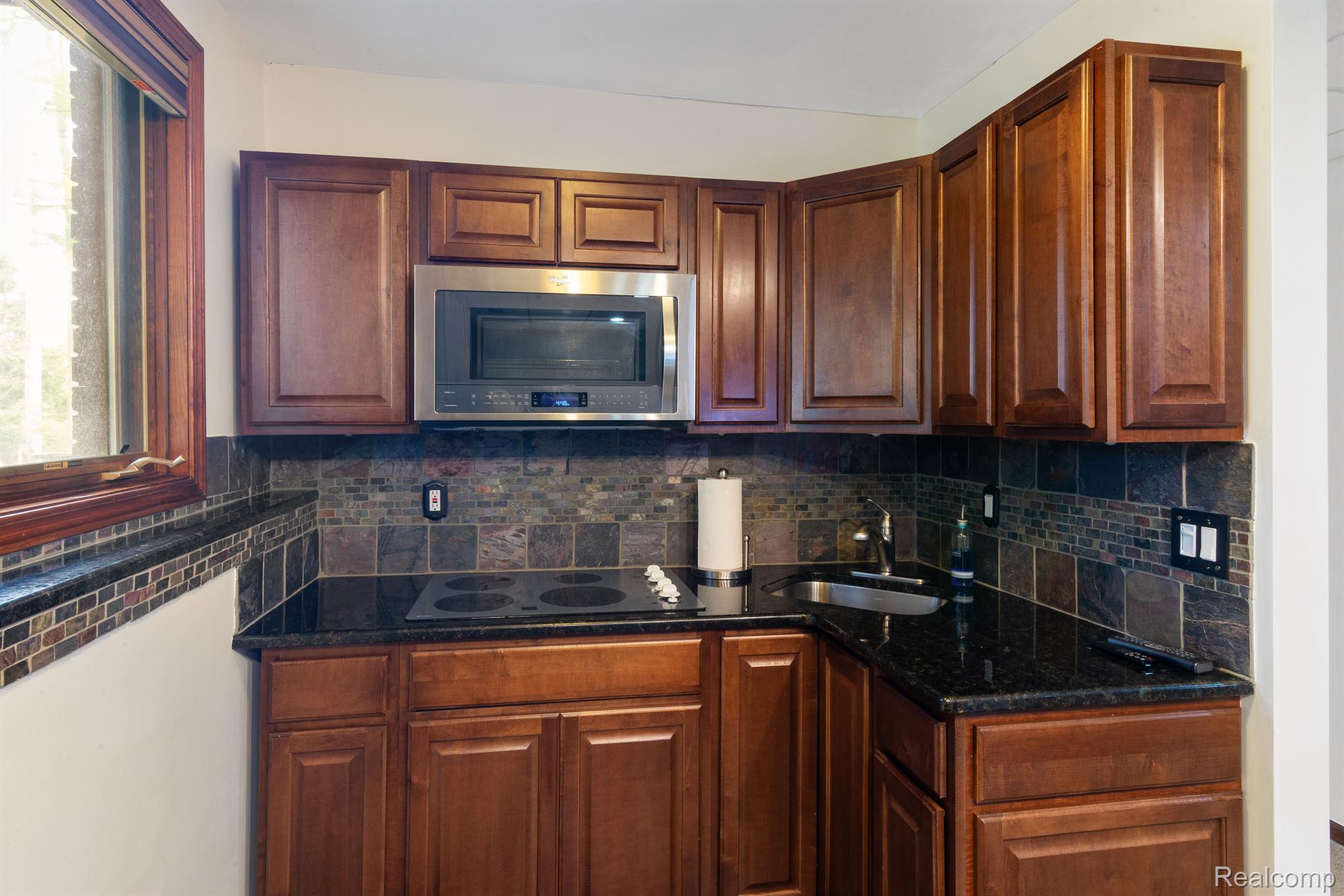 169 WATERVIEW DR