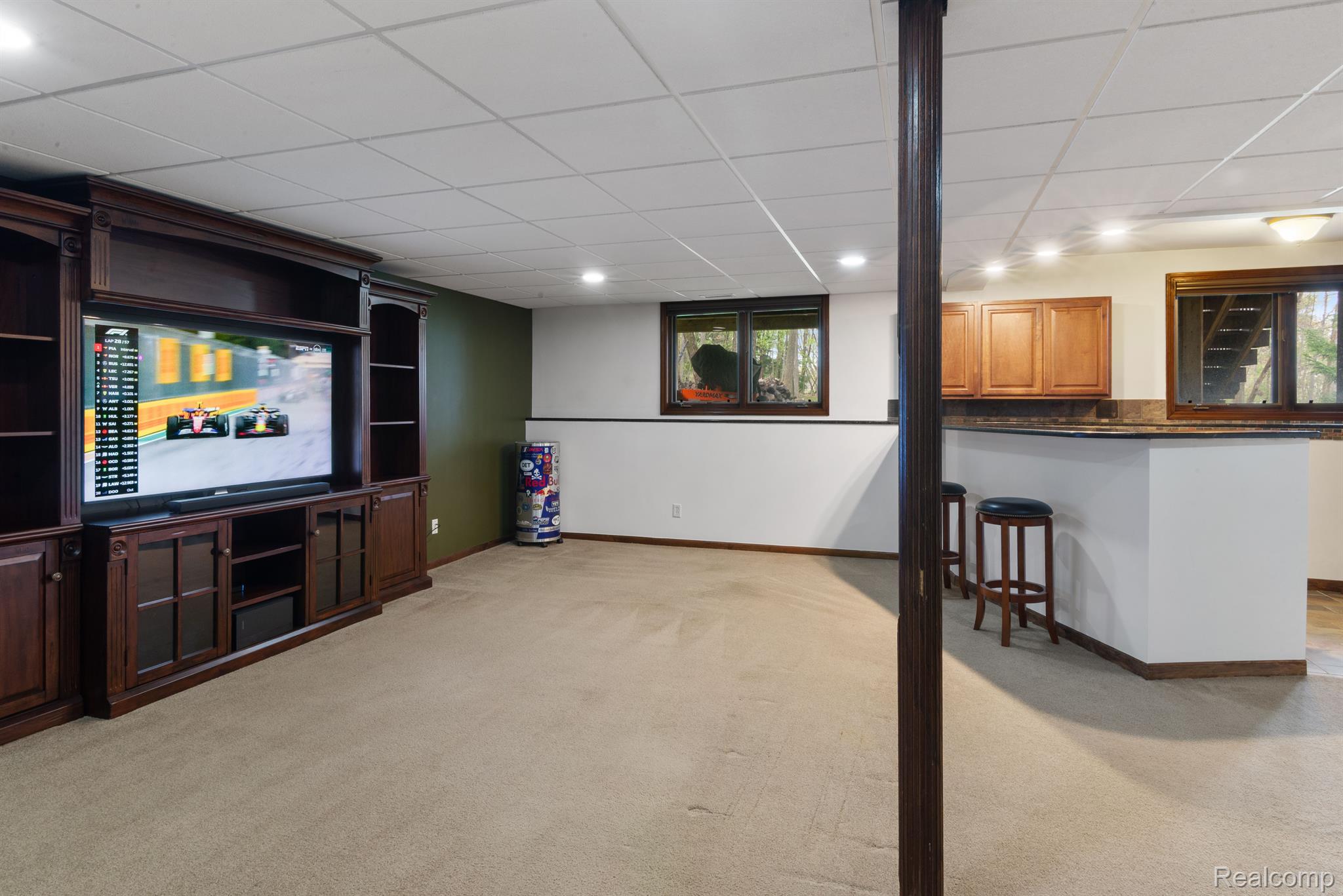 169 WATERVIEW DR