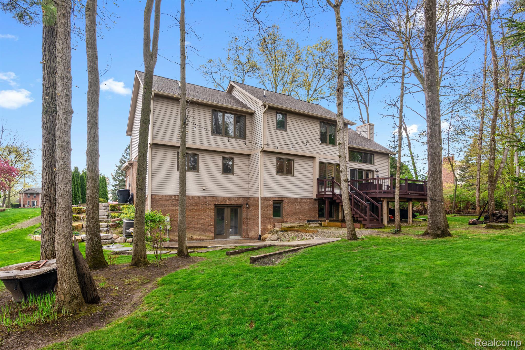 169 WATERVIEW DR