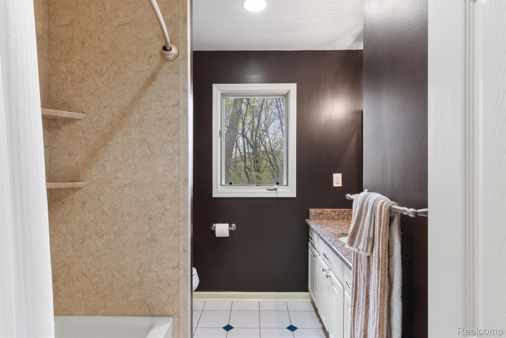 169 WATERVIEW DR
