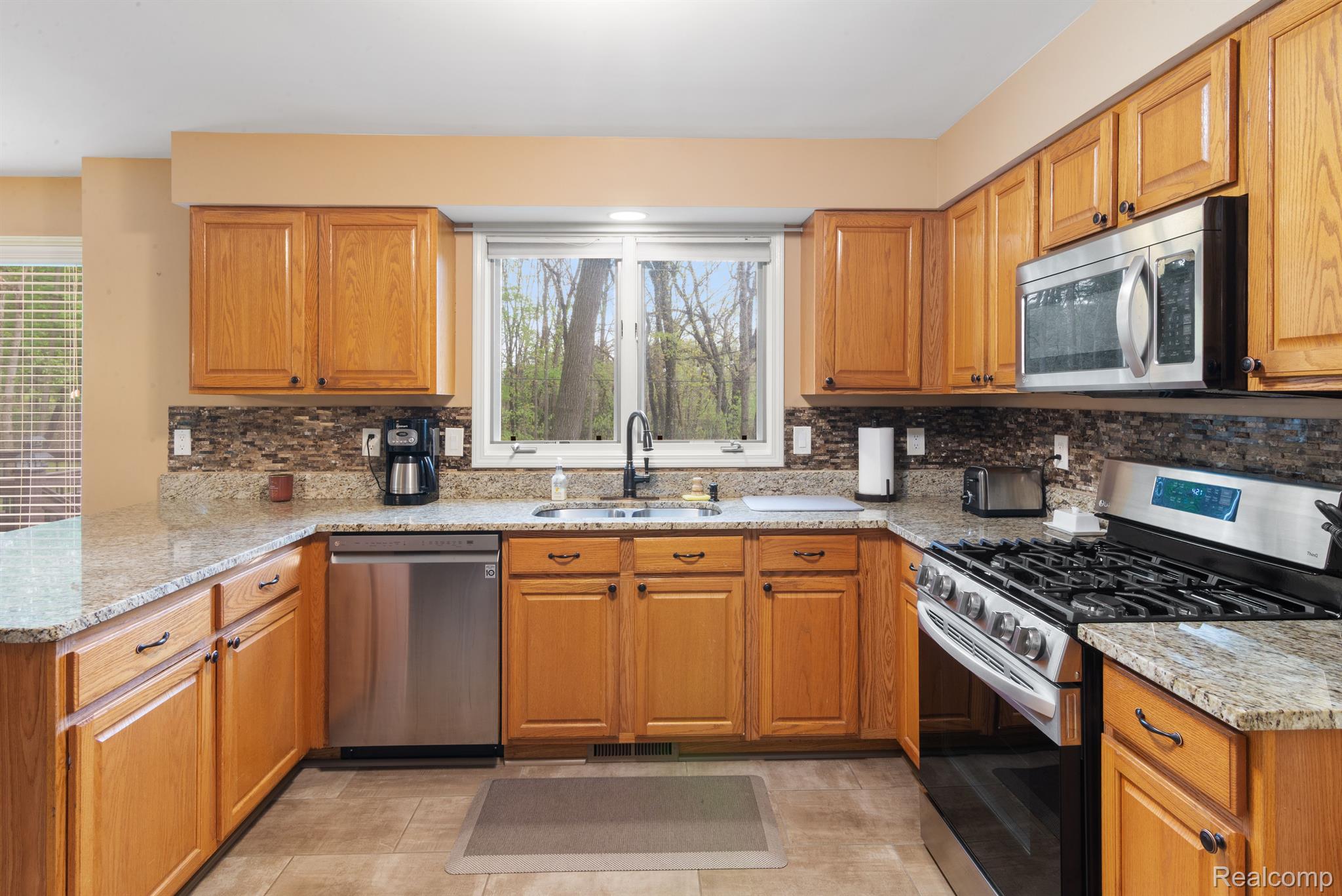 169 WATERVIEW DR