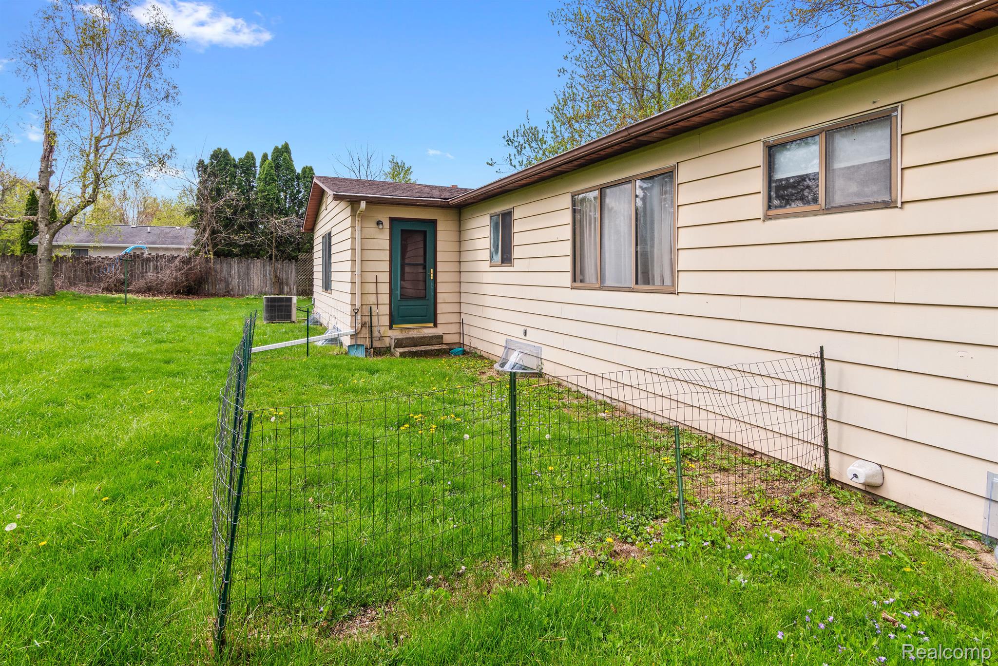 2546 CHEYENNE DR