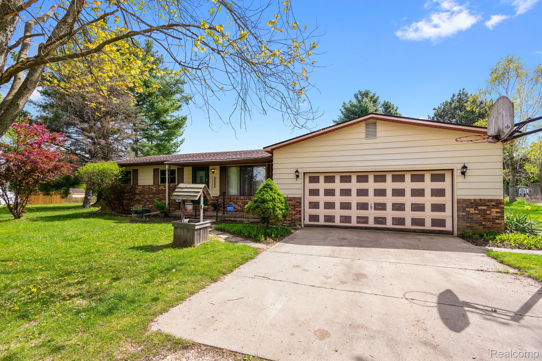 2546 CHEYENNE DR