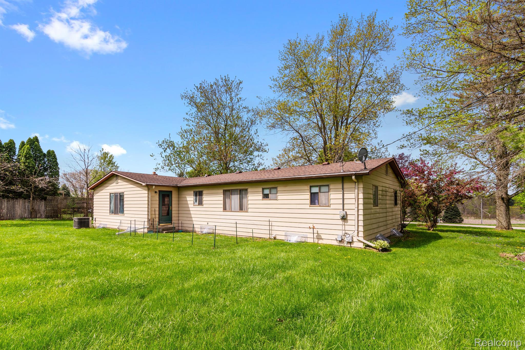 2546 CHEYENNE DR