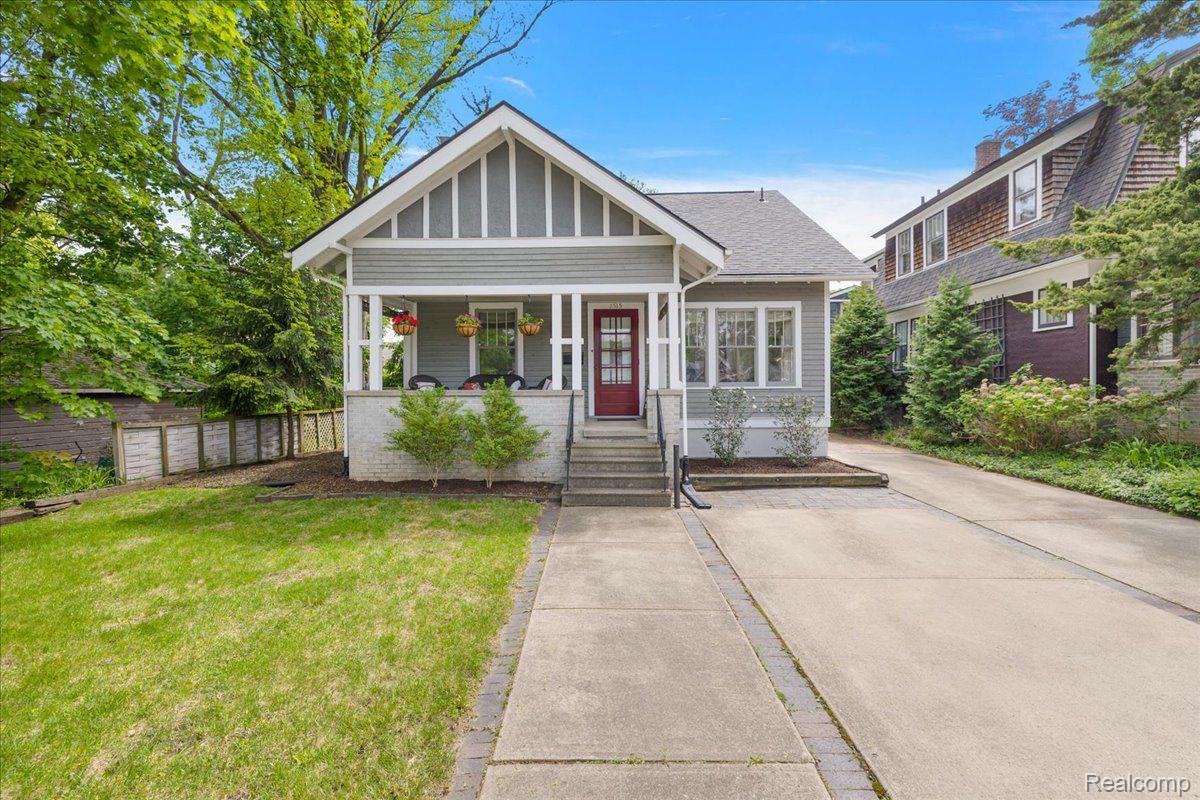 1515 JACKSON AVE