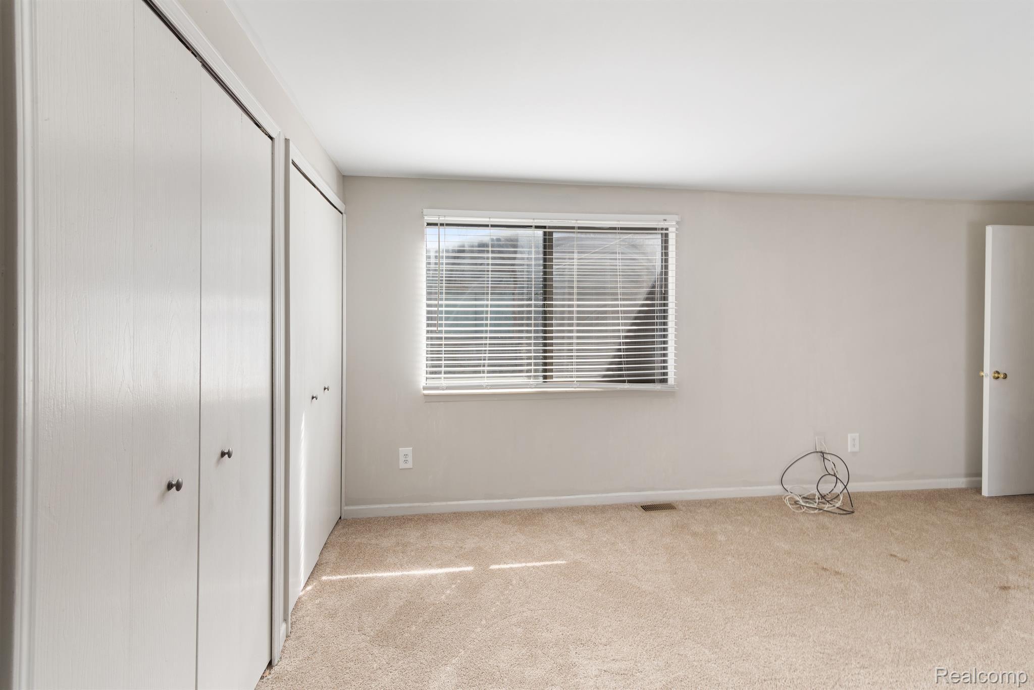 37477 CLUBHOUSE DR 165