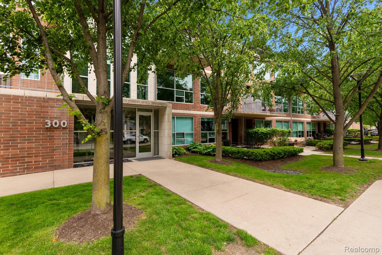 300 Hamilton Street Unit: 203
