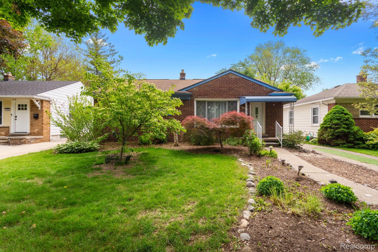 630 Symes Avenue
