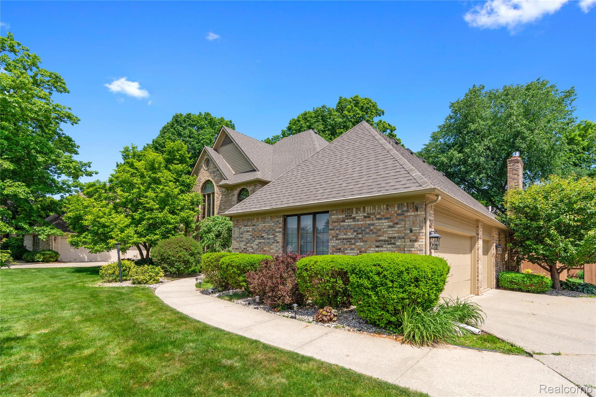 1484 Kings Pointe Road