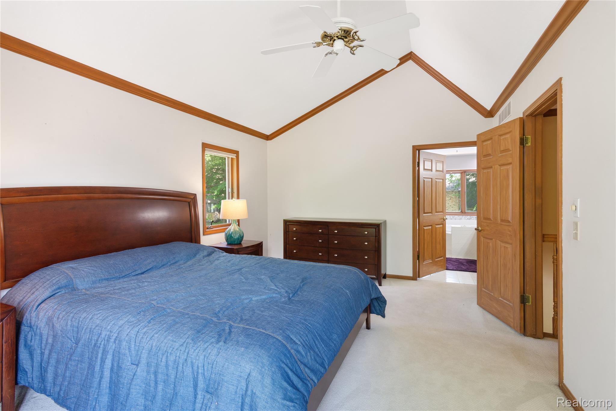 1484 Kings Pointe Road