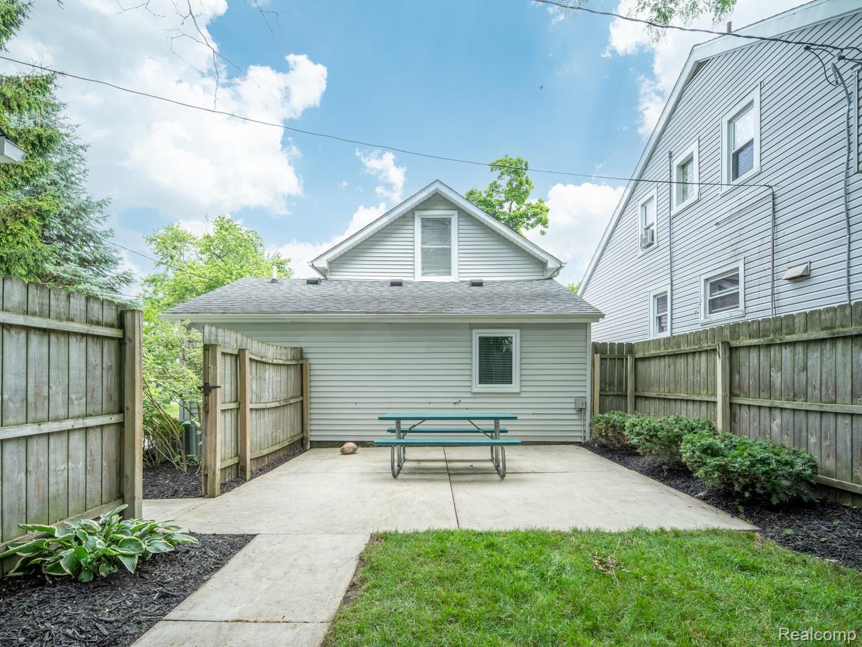 834 Union Street