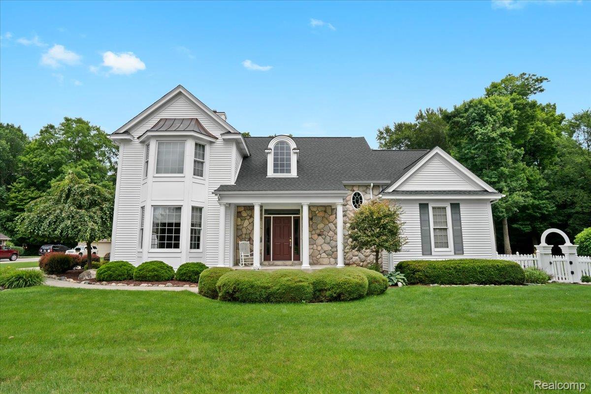 2272 Ridgemoor Court