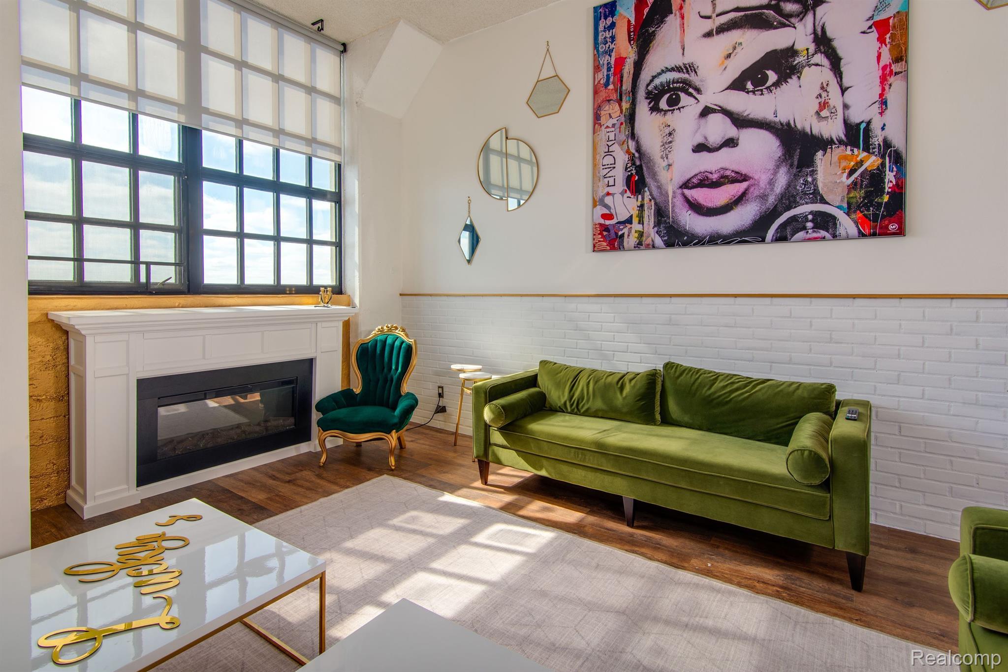6533 E JEFFERSON Avenue Unit: 601