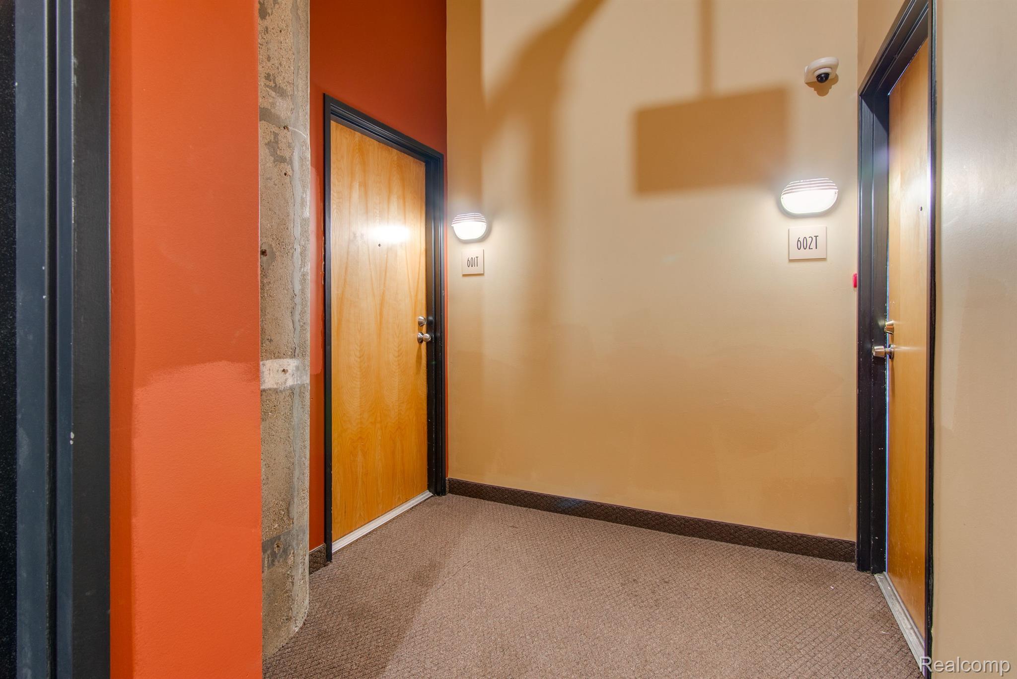 6533 E JEFFERSON Avenue Unit: 601