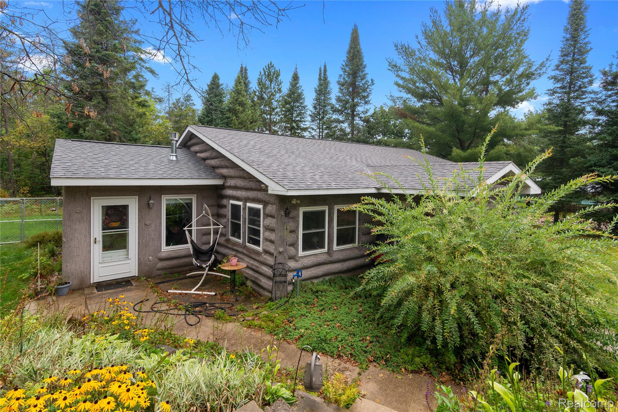 322 E Pere Cheney Road