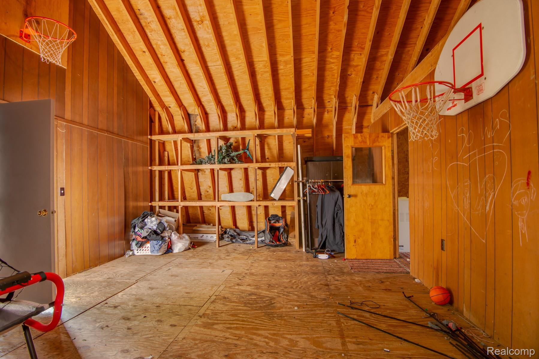 1515 W Frances Road