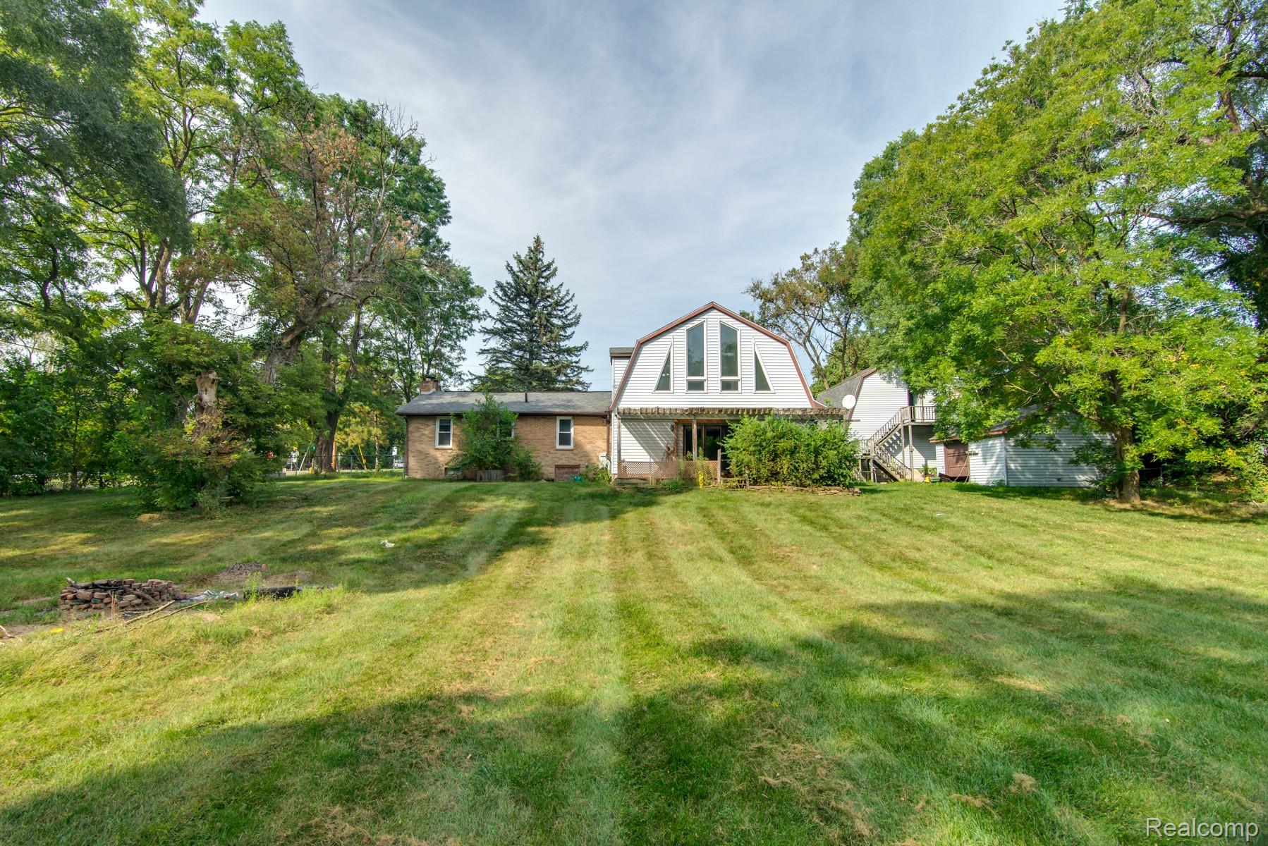 1515 W Frances Road