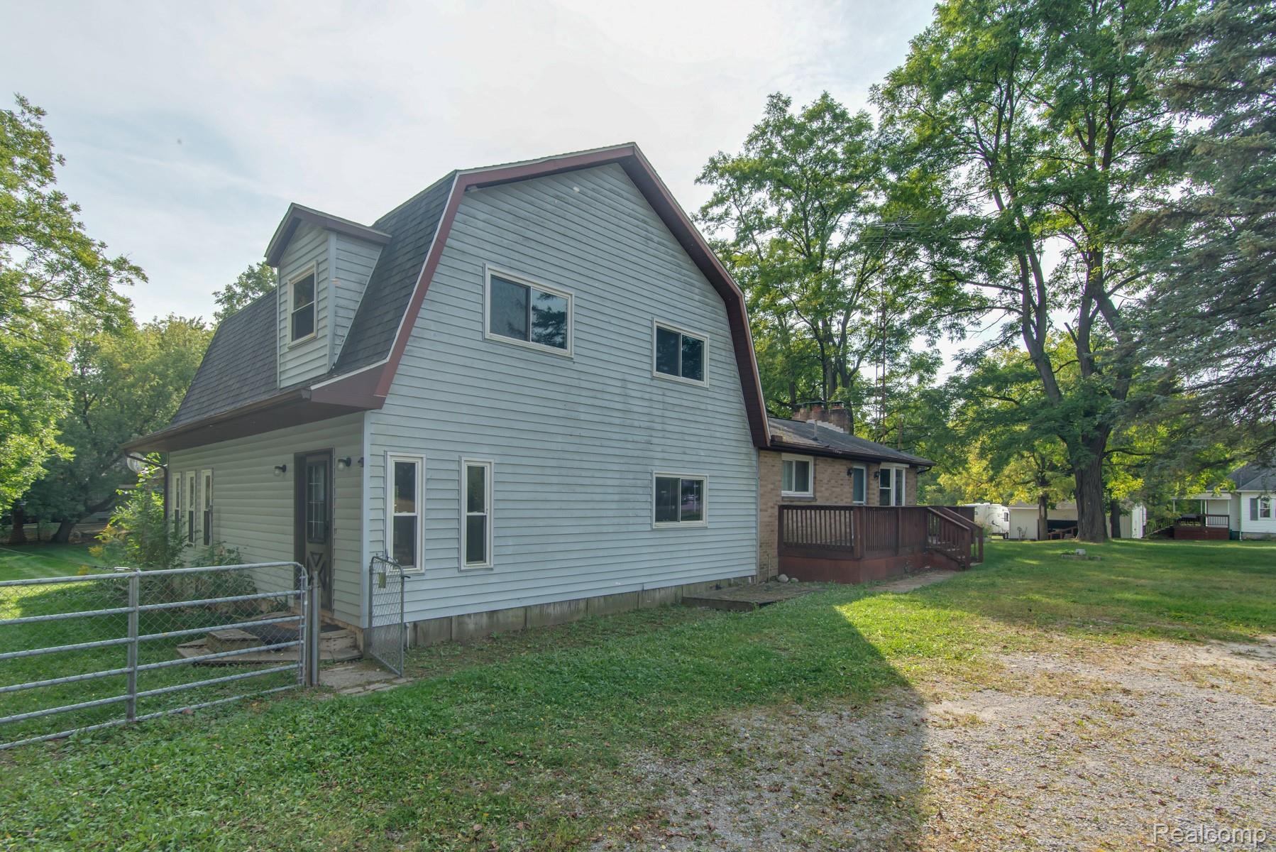 1515 W Frances Road
