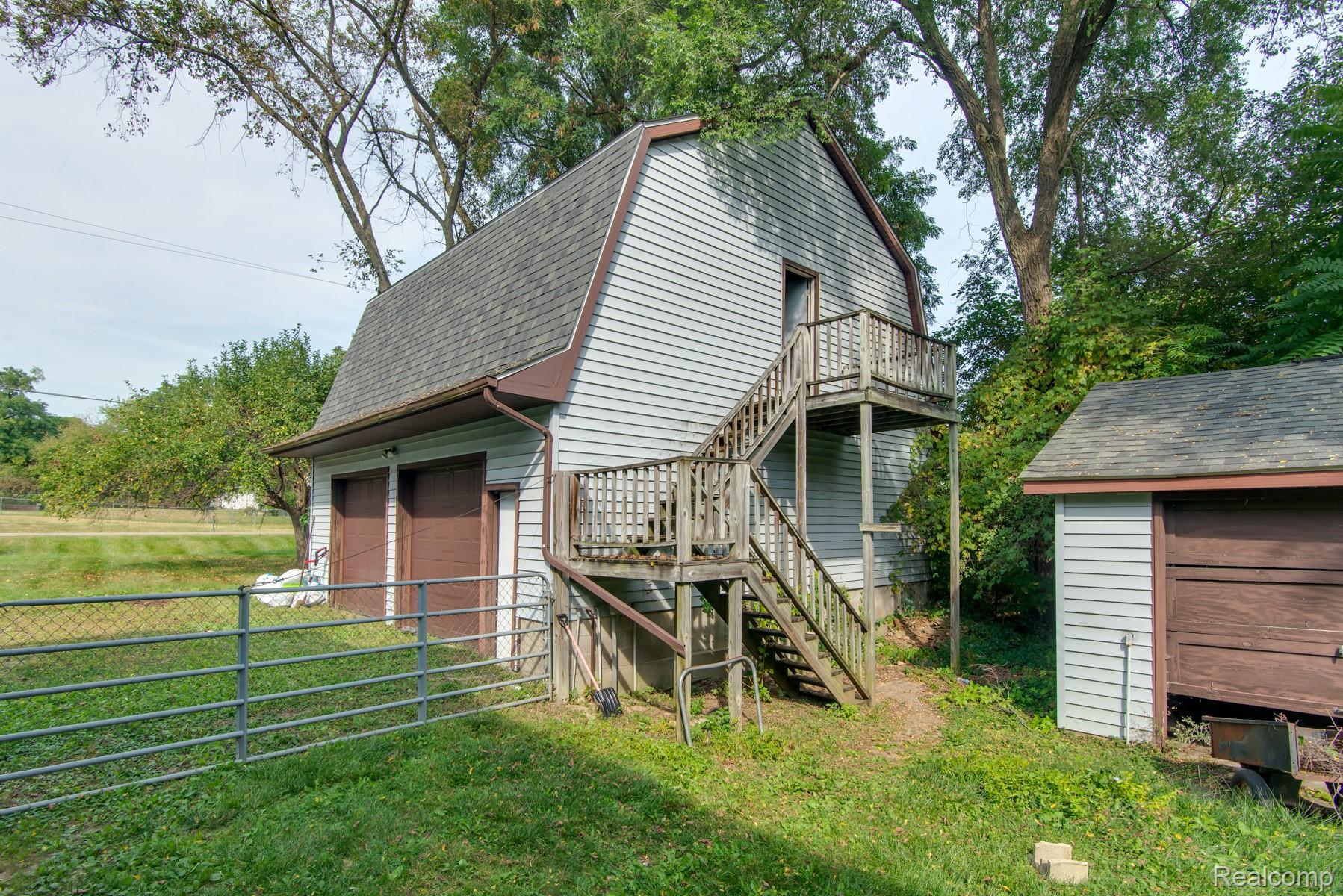 1515 W Frances Road
