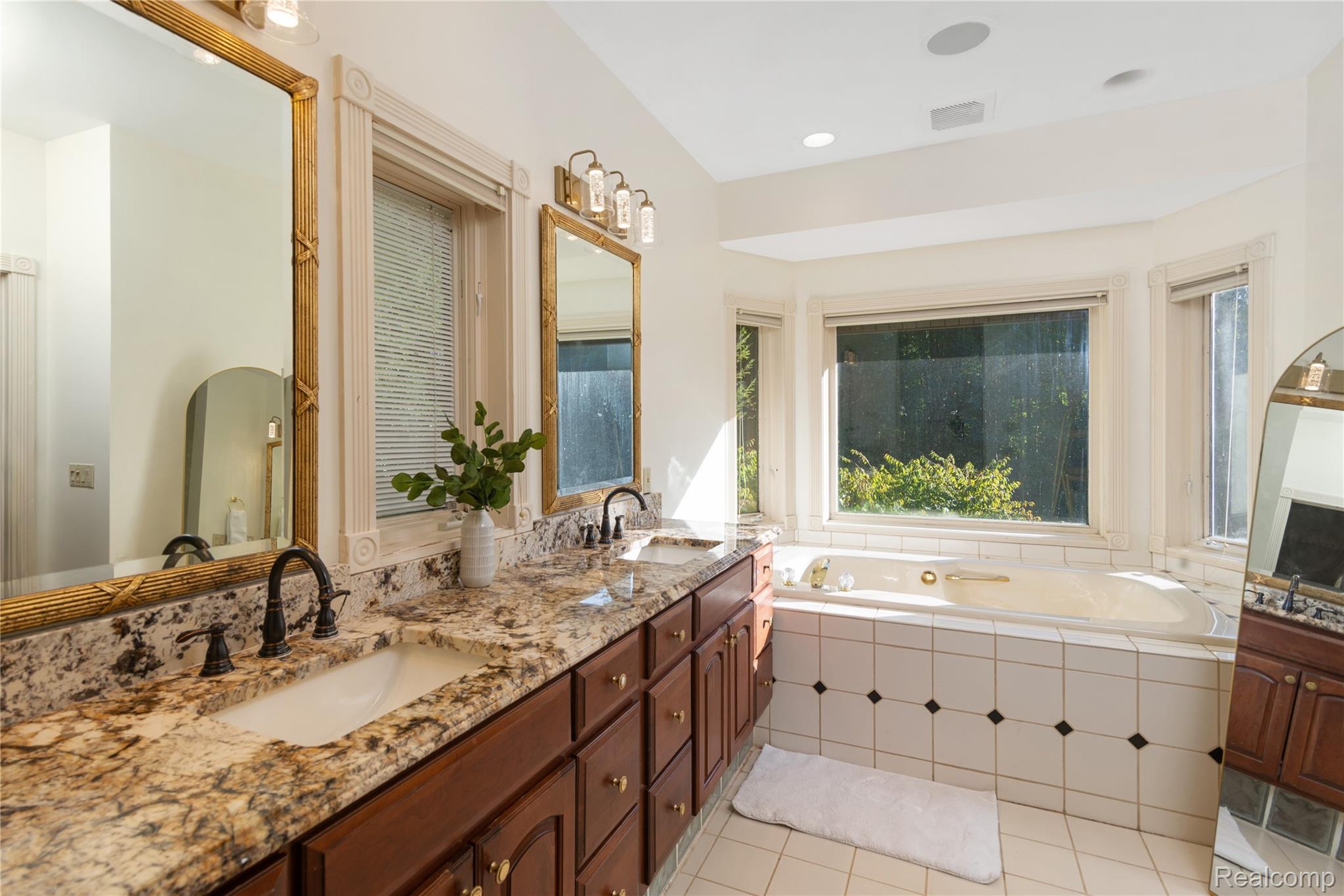 5090 Stone Oak Drive