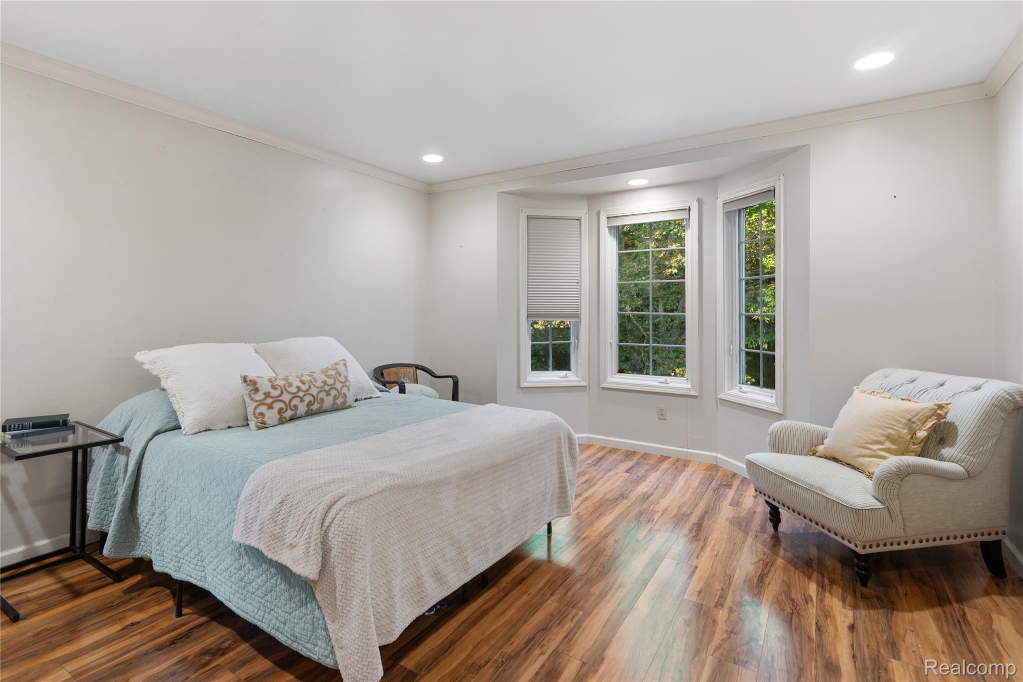5090 Stone Oak Drive