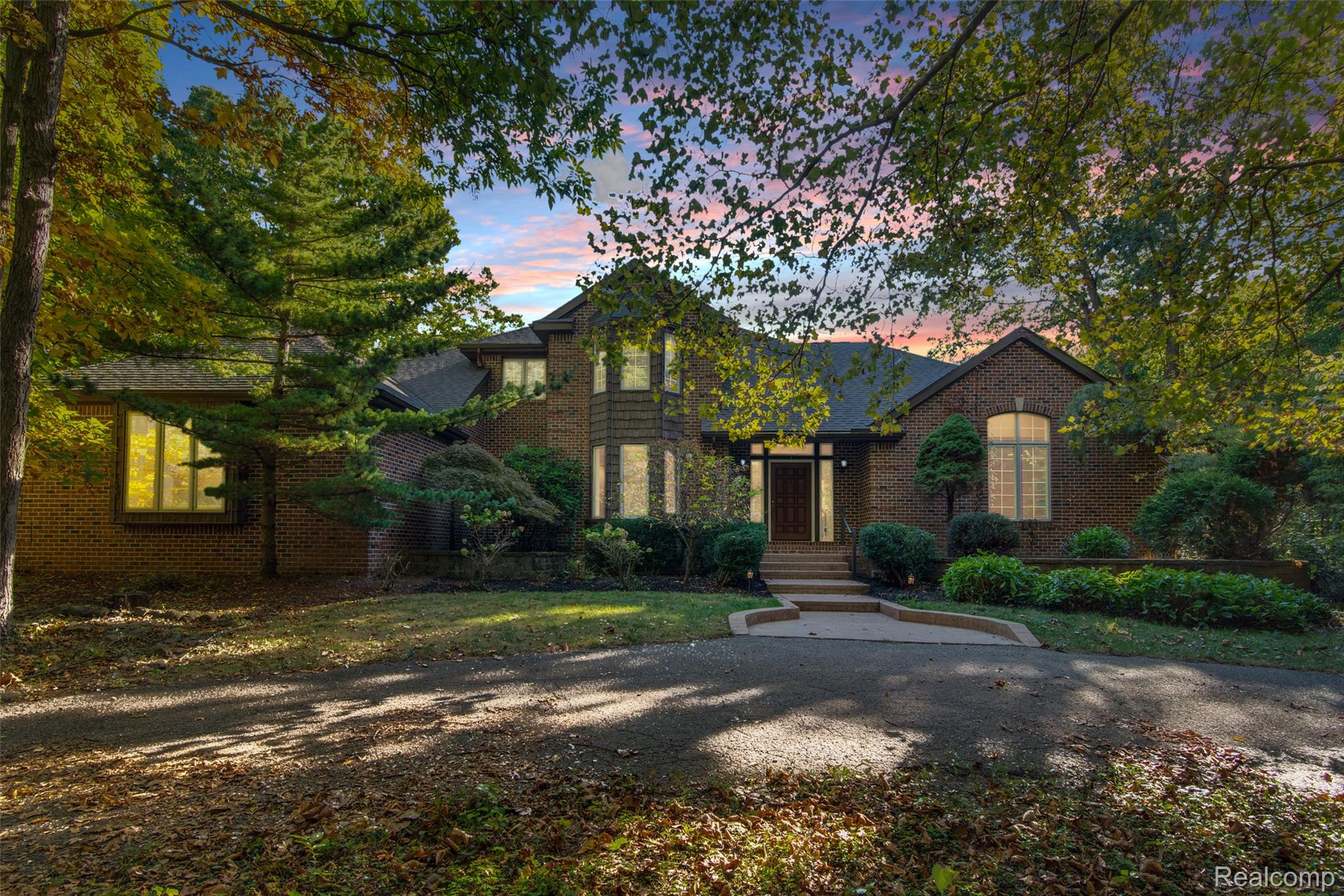 5090 Stone Oak Drive