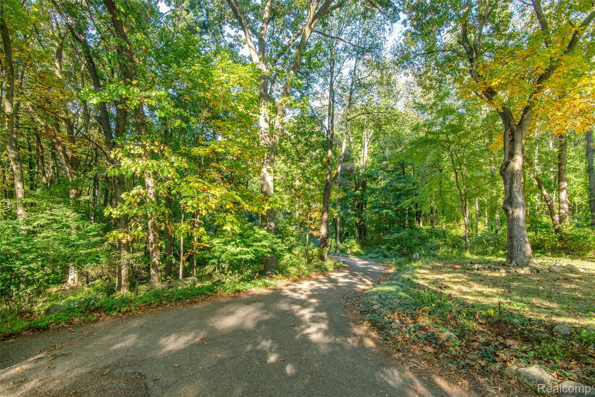 5090 Stone Oak Drive