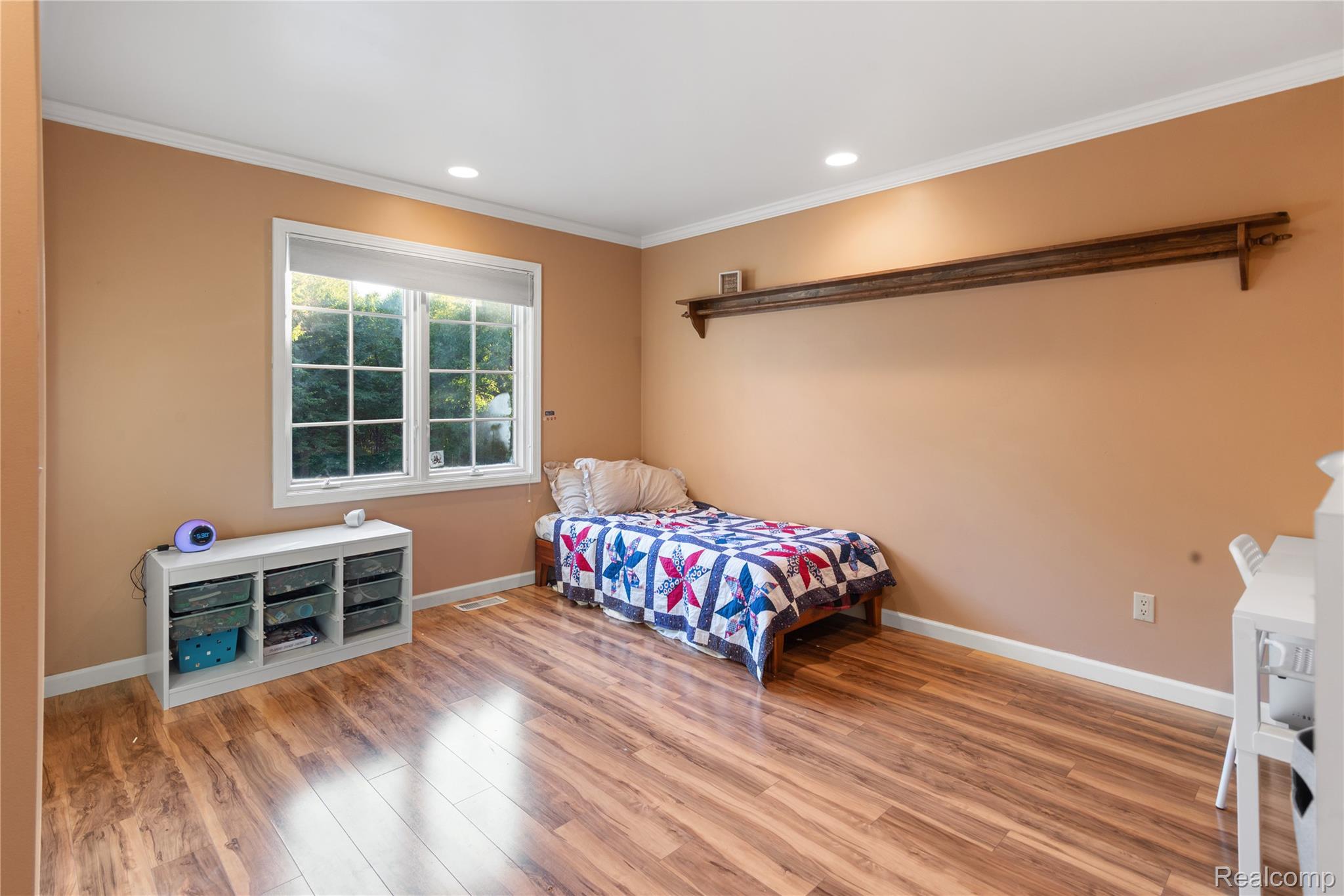 5090 Stone Oak Drive
