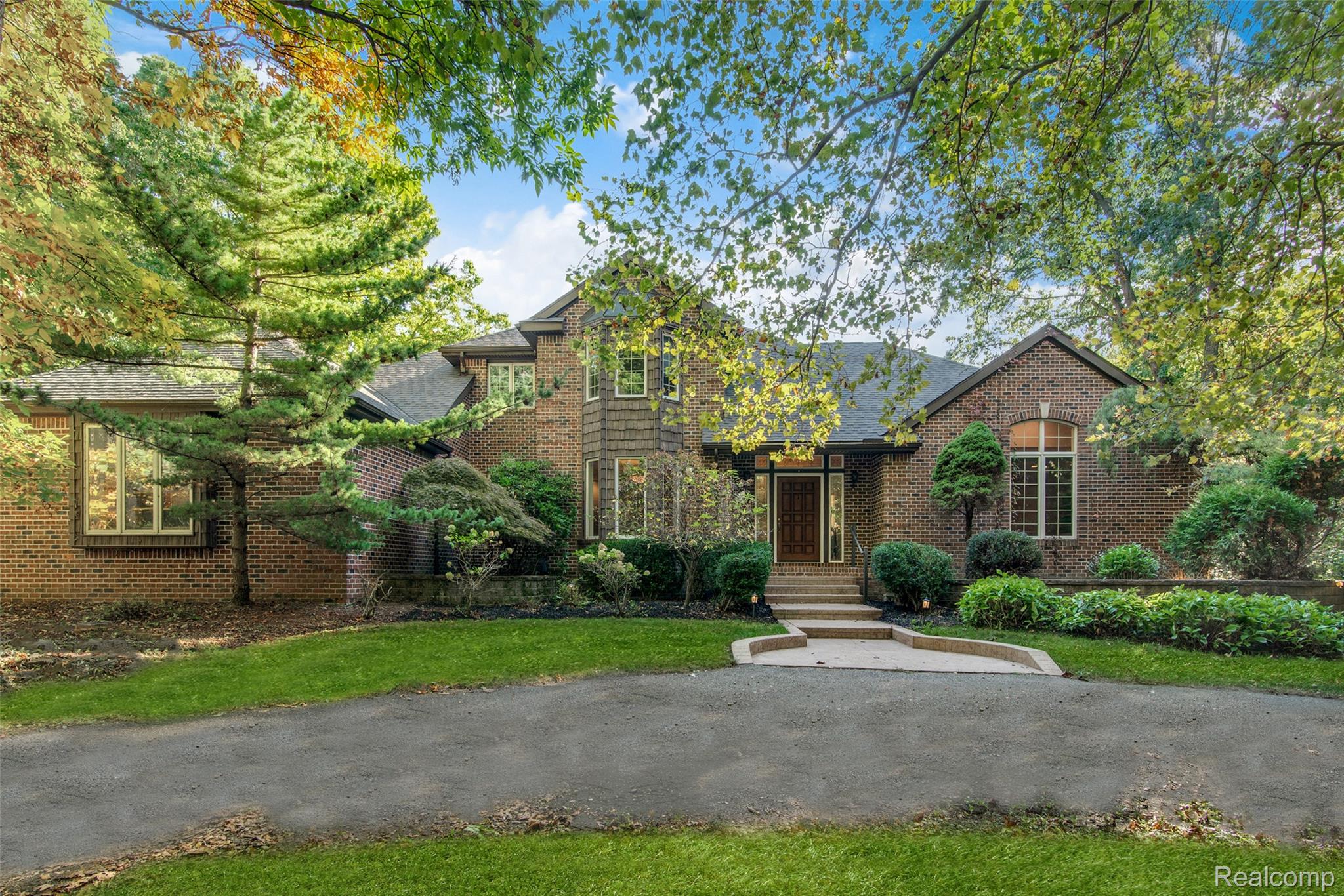 5090 Stone Oak Drive