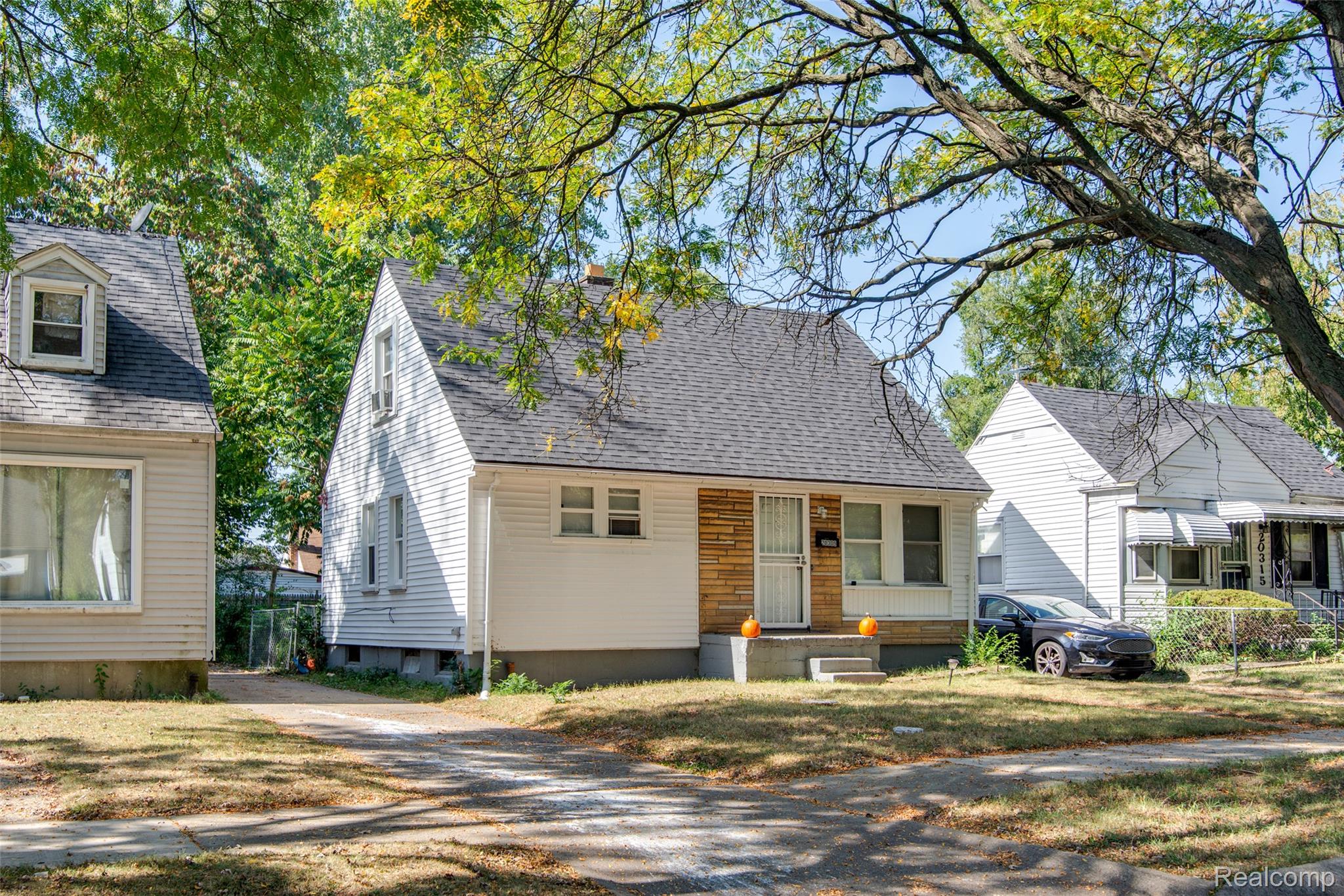 326 Eastlawn Street