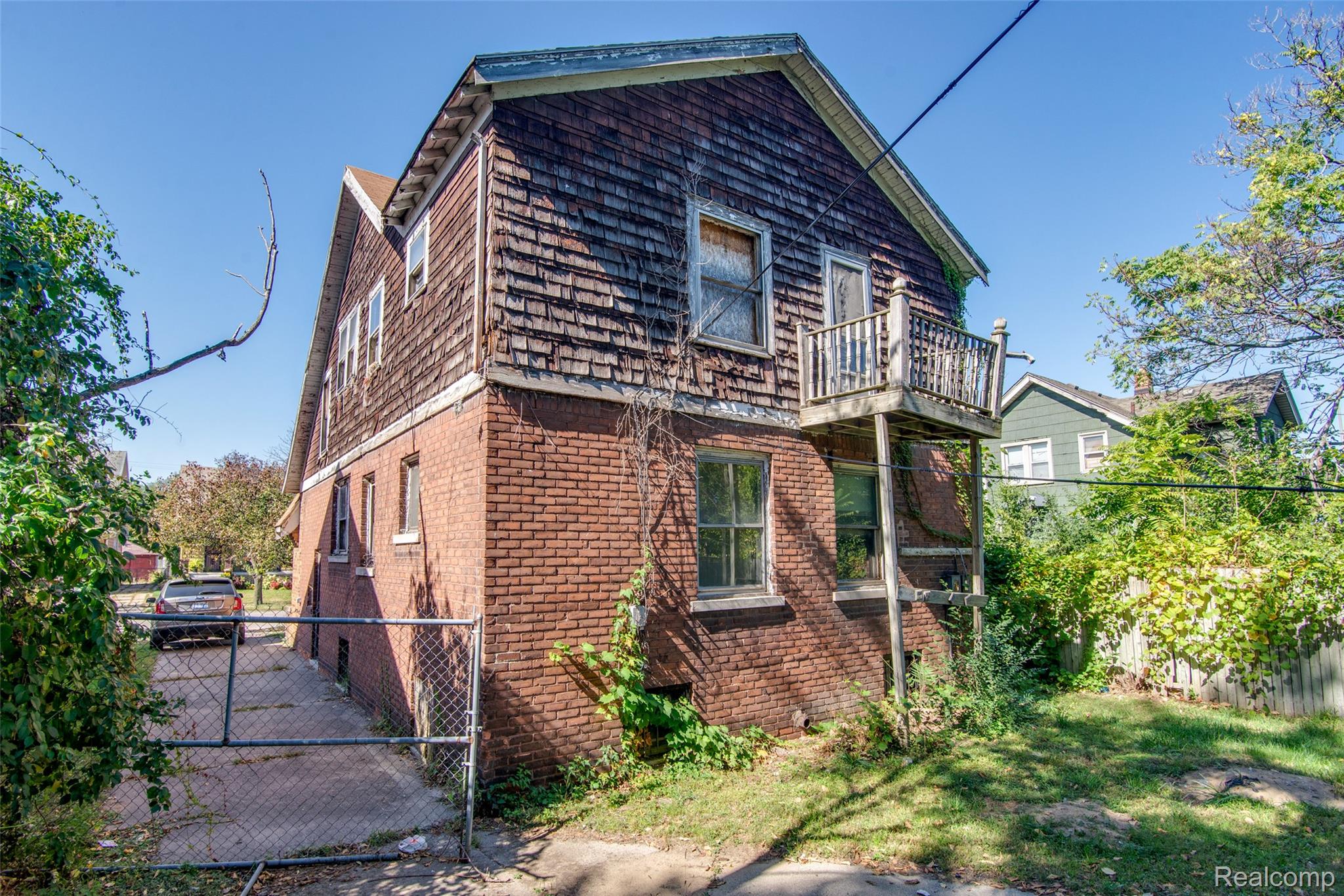 326 Eastlawn Street