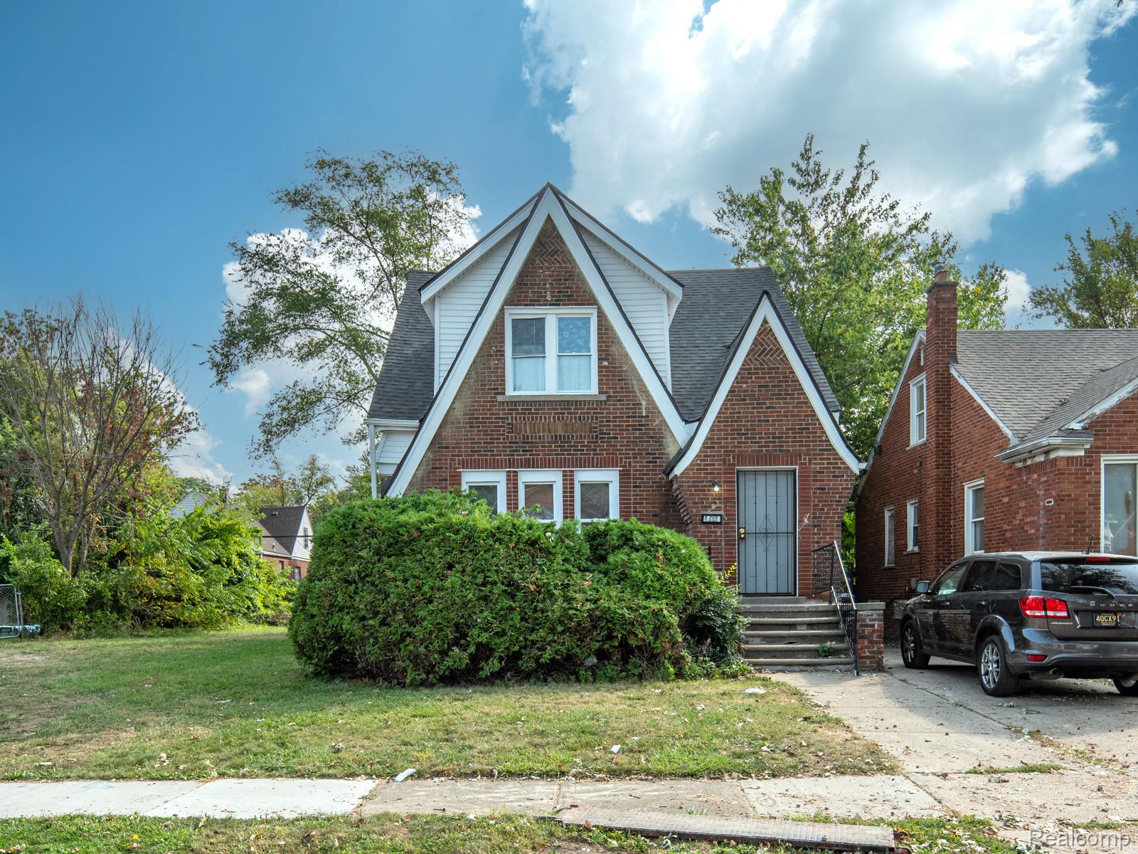 326 Eastlawn Street