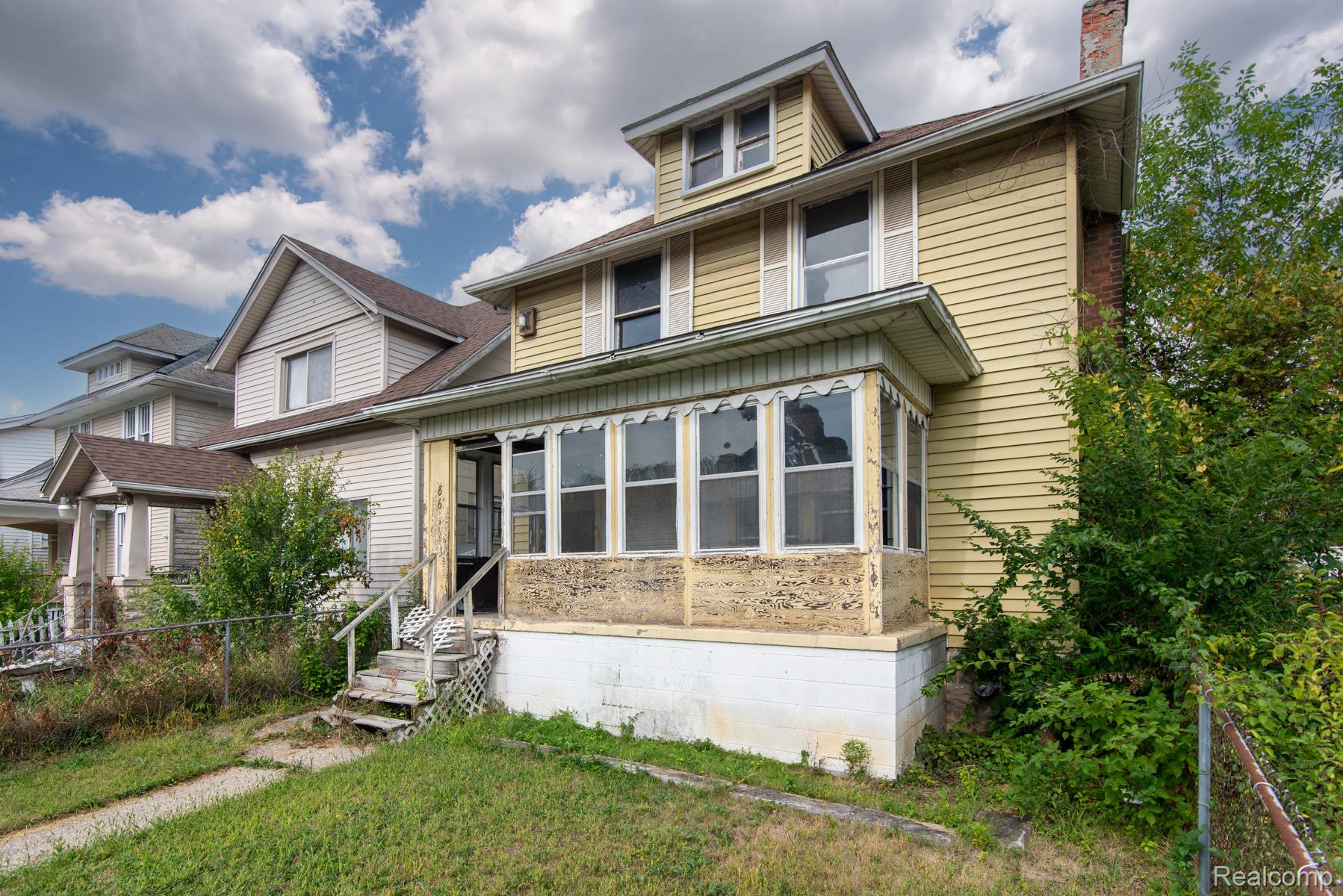 326 Eastlawn Street