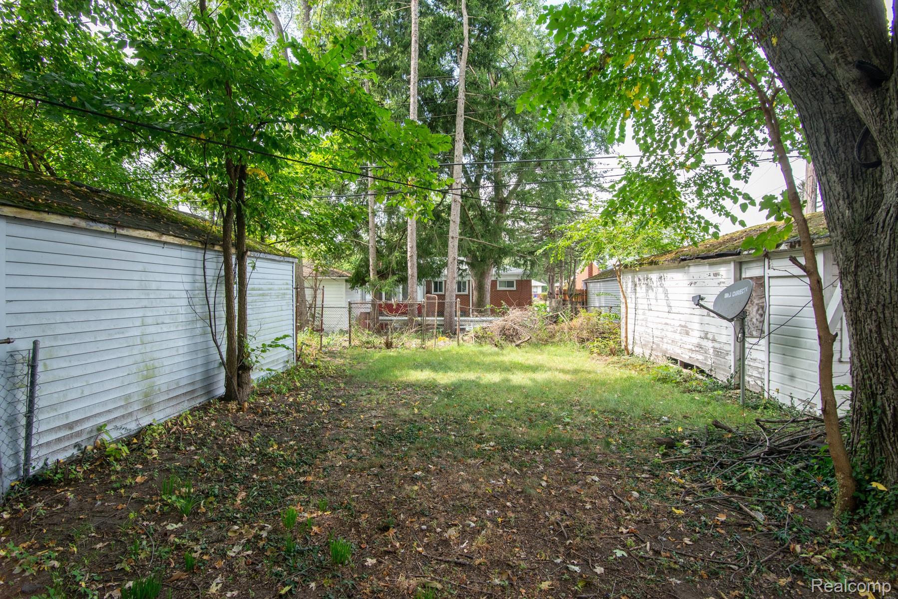 326 Eastlawn Street