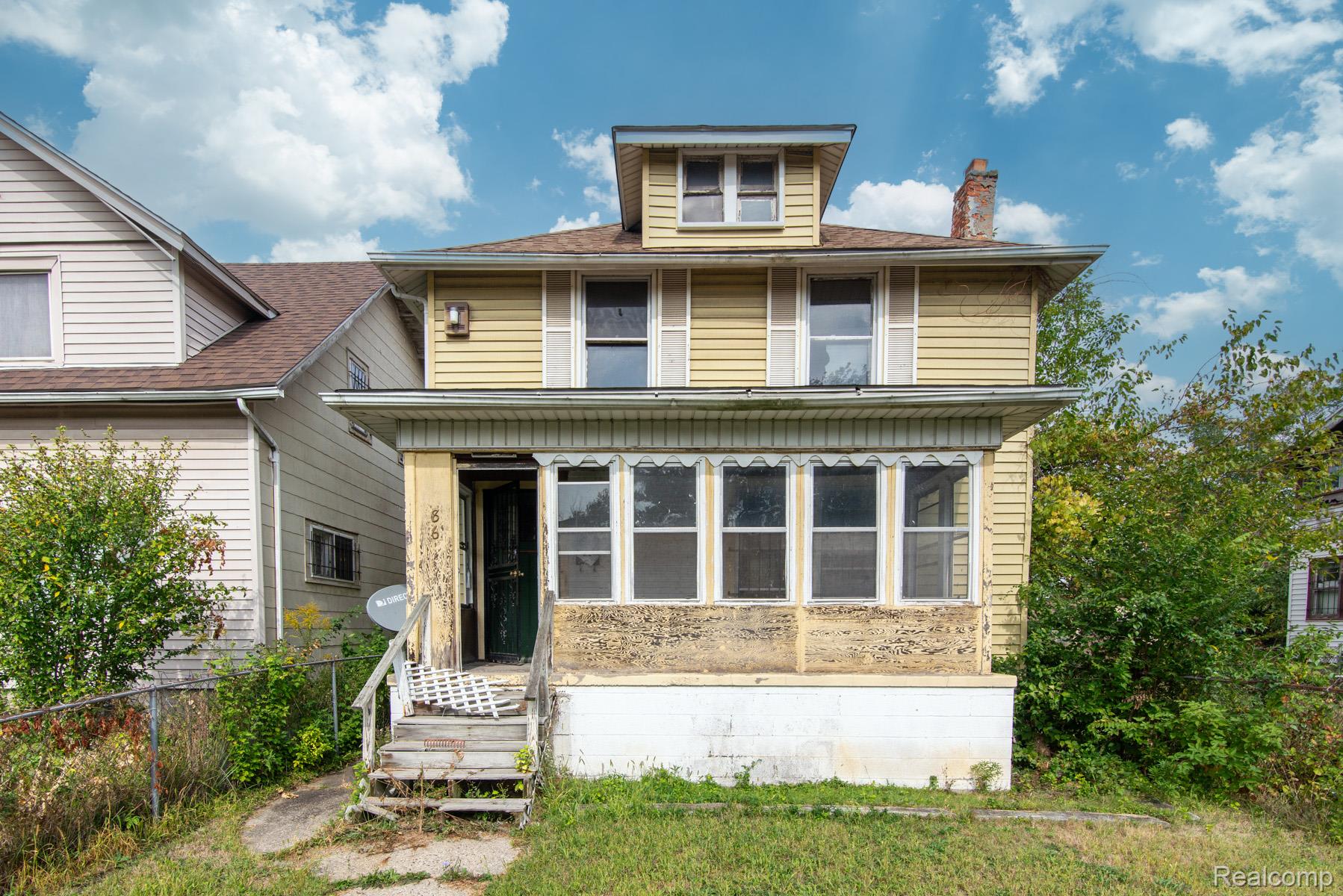 326 Eastlawn Street
