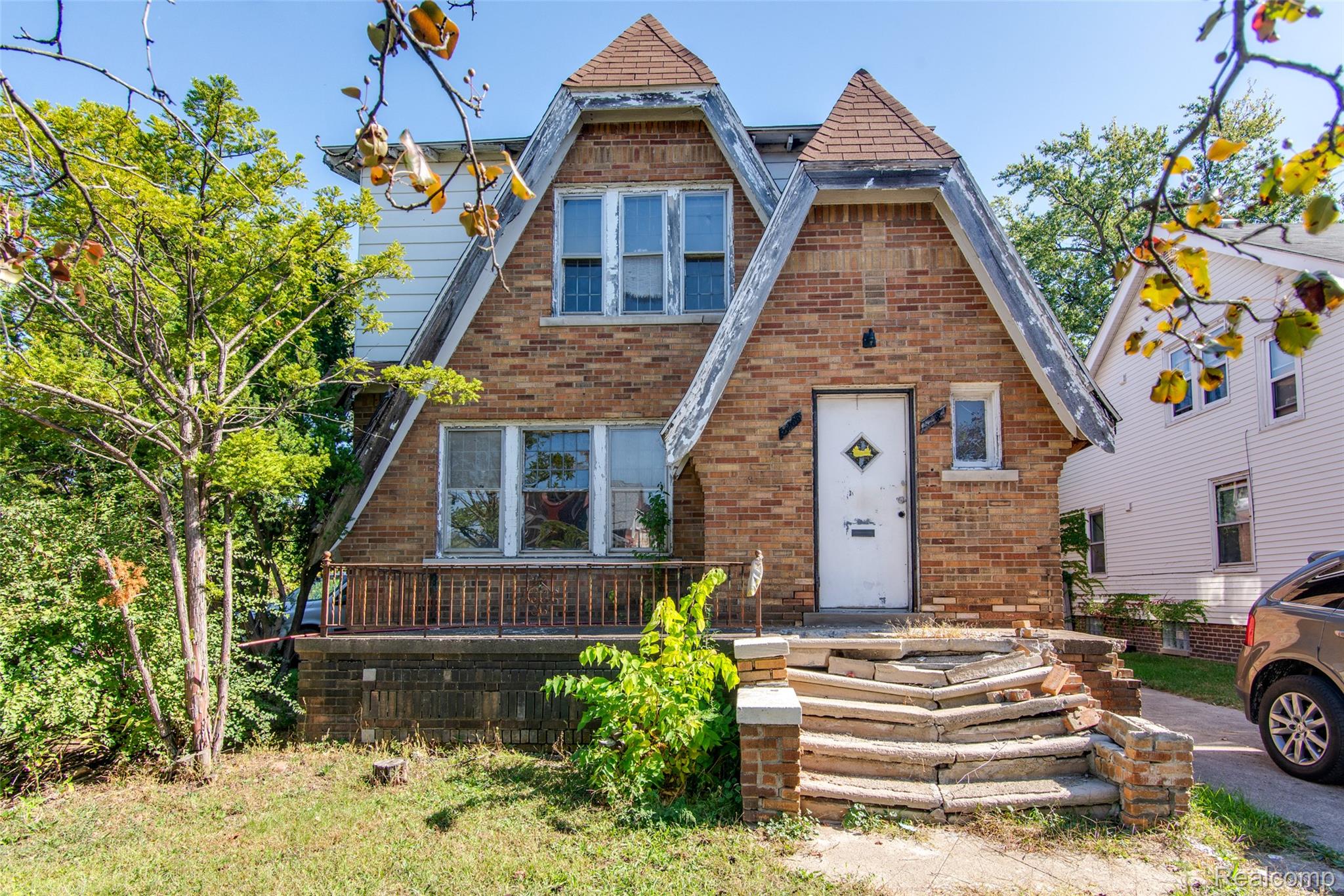 326 Eastlawn Street