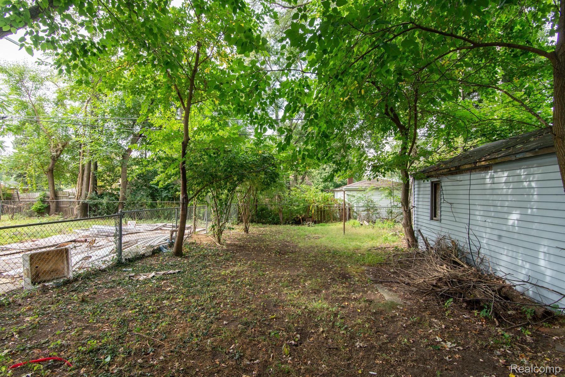 326 Eastlawn Street