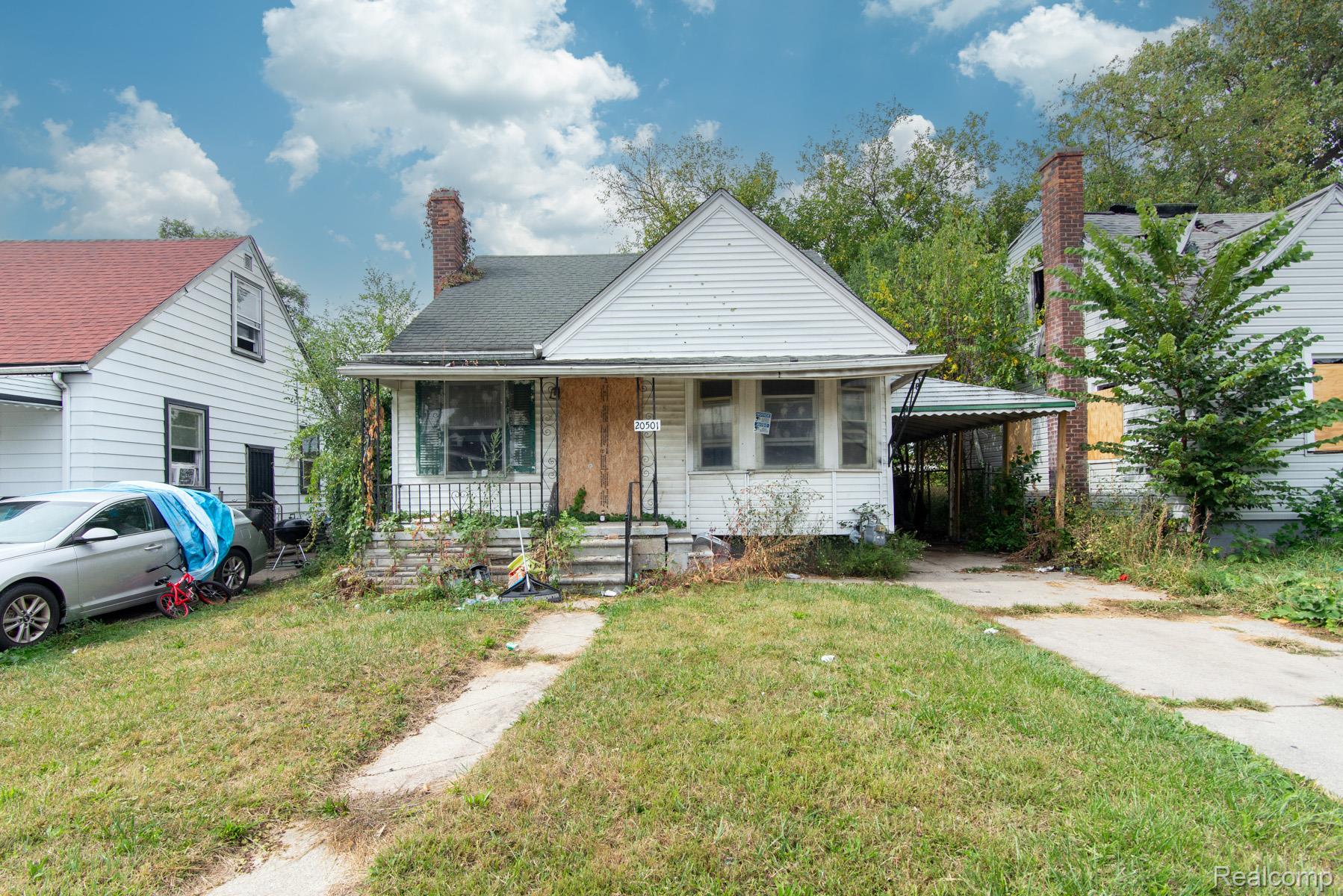 326 Eastlawn Street