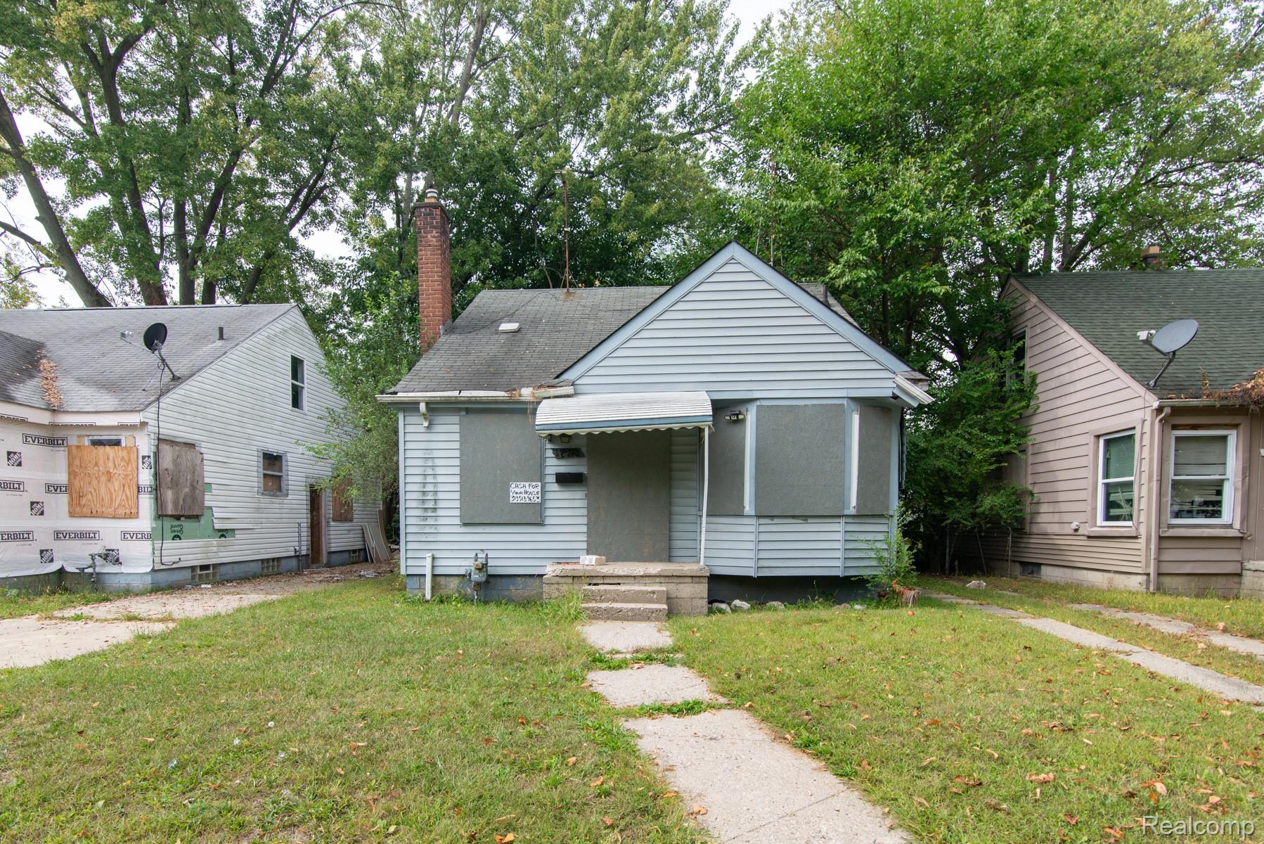 326 Eastlawn Street
