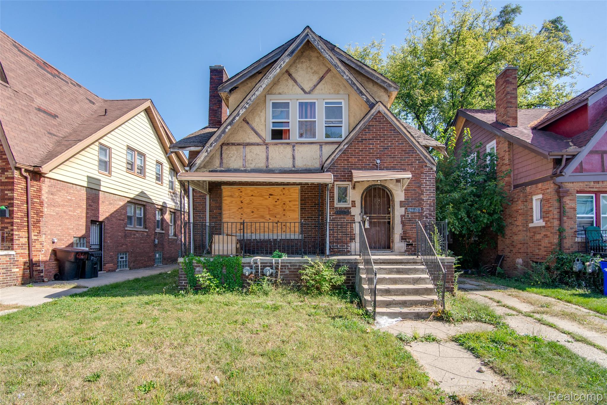 326 Eastlawn Street